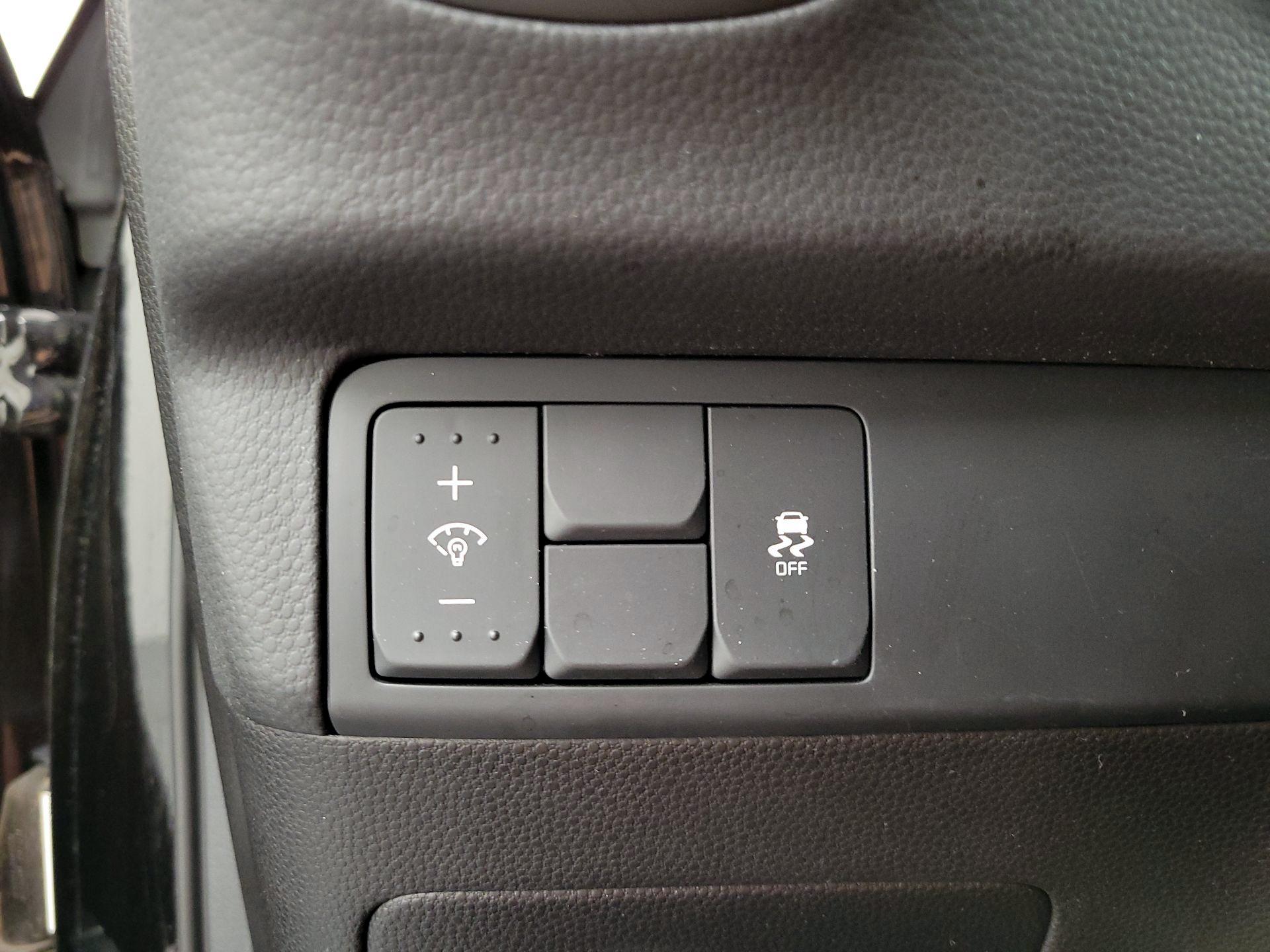 Thumbnail: 2016 Kia Soul - 13