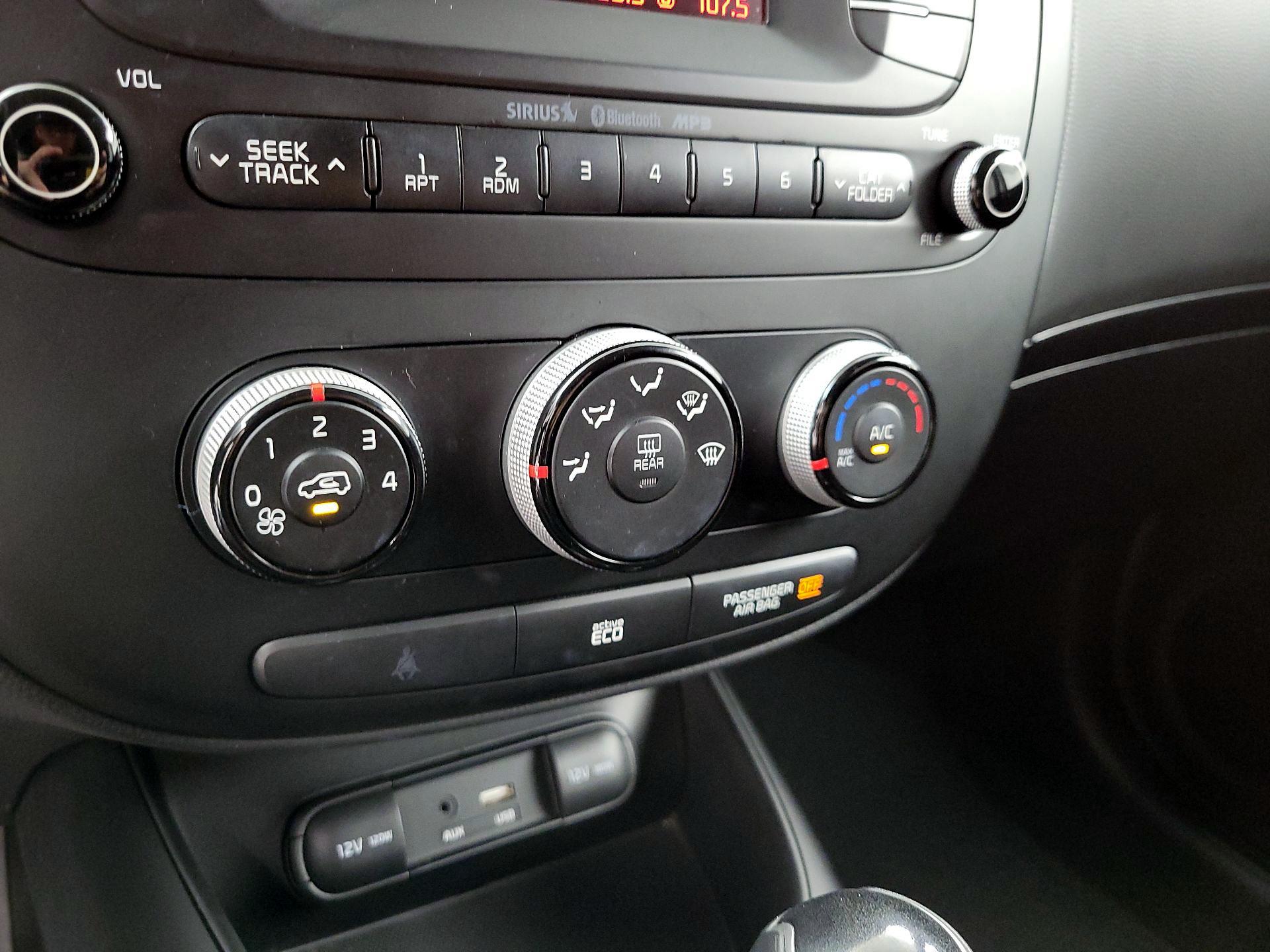 Thumbnail: 2016 Kia Soul - 15