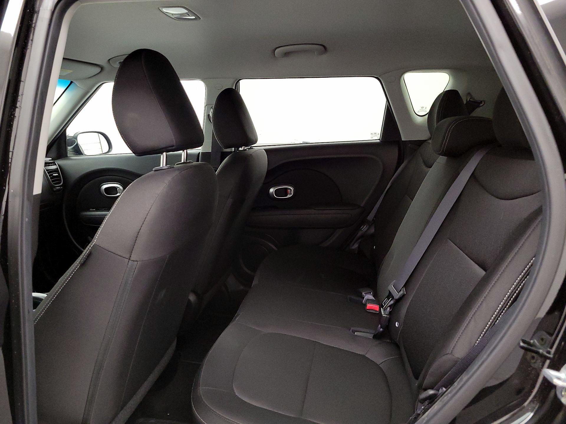 Thumbnail: 2016 Kia Soul - 18