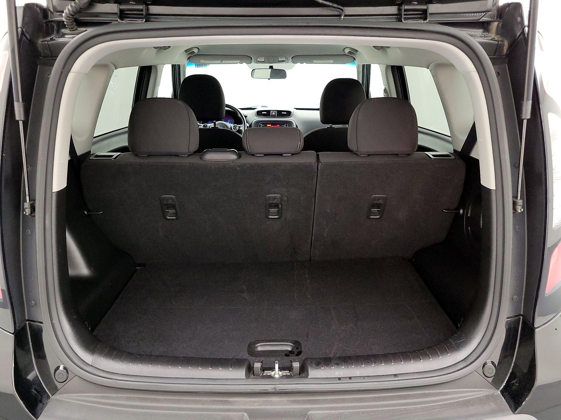 Thumbnail: 2016 Kia Soul - 19