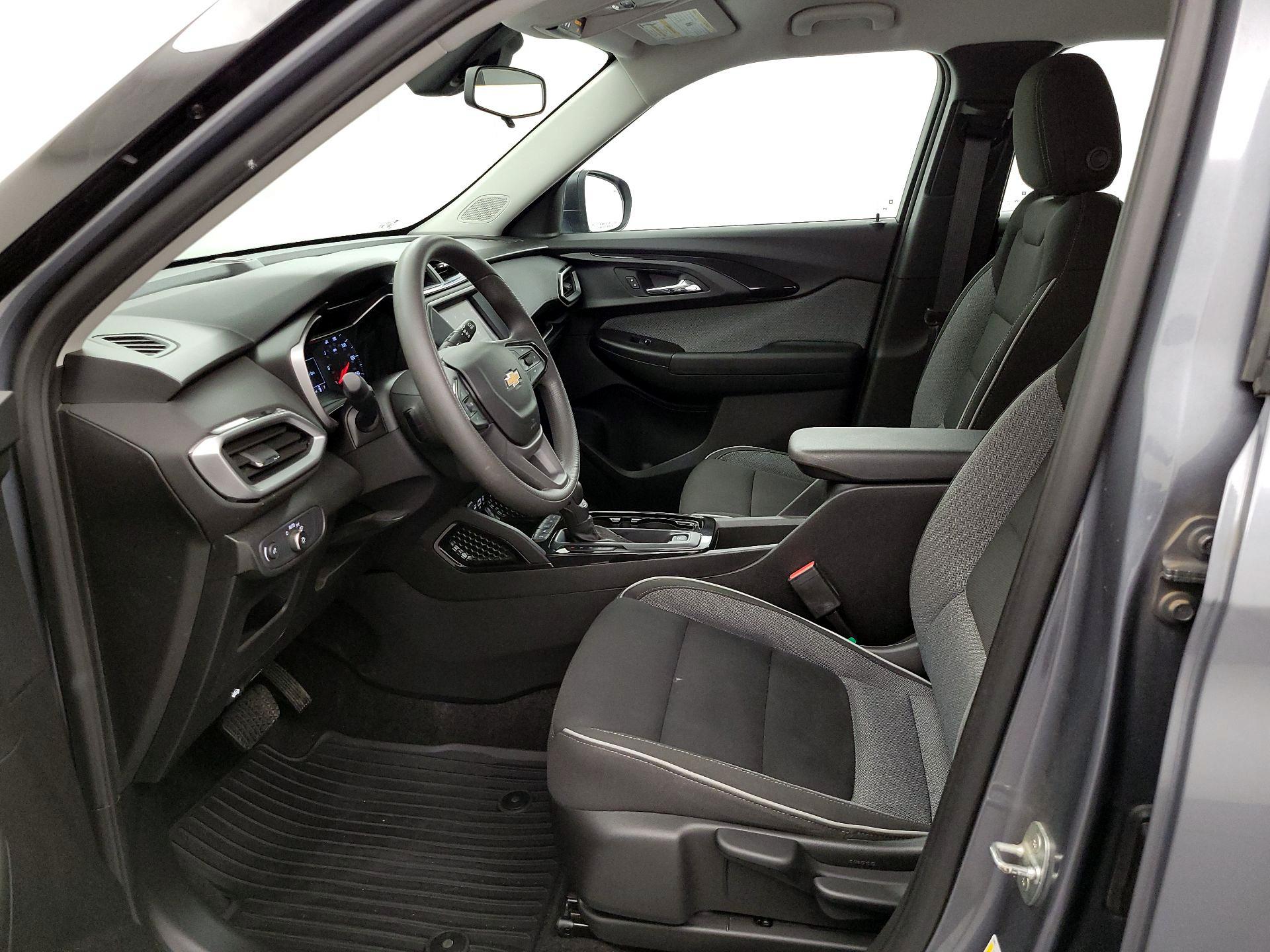 Thumbnail: 2021 Chevrolet TrailBlazer - 11