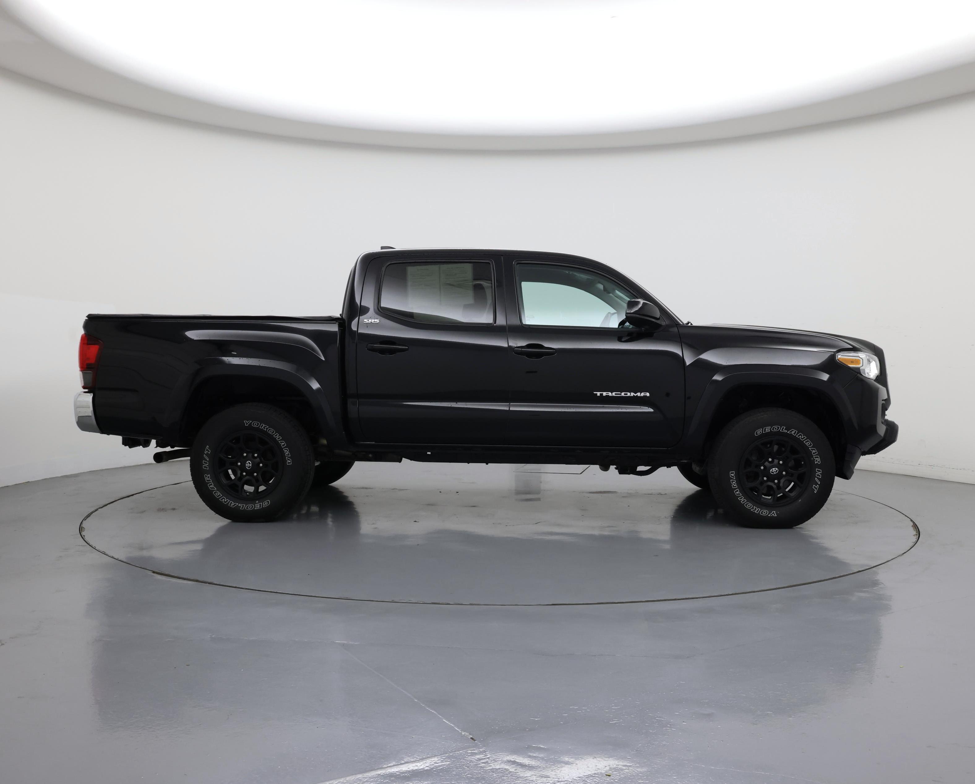 Thumbnail: 2019 Toyota Tacoma - 7