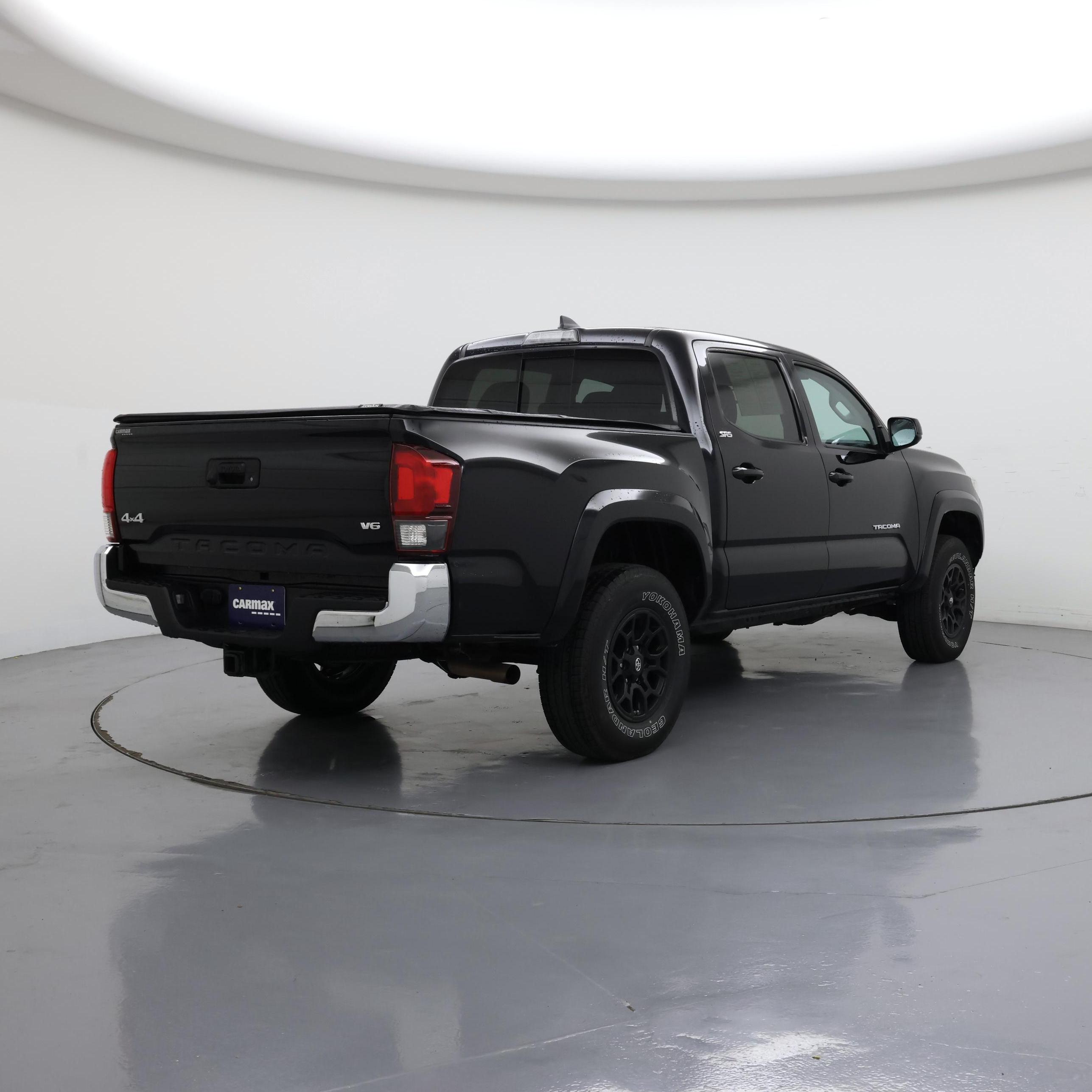 Thumbnail: 2019 Toyota Tacoma - 8