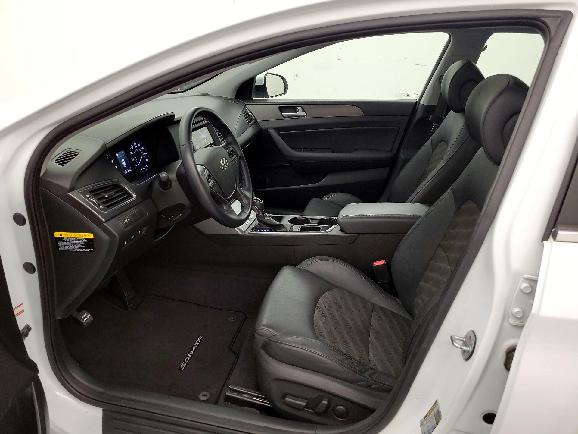 Thumbnail: 2016 Hyundai Sonata - 11