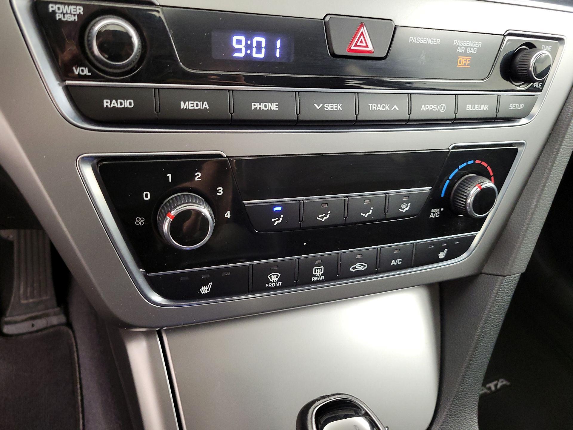 Thumbnail: 2016 Hyundai Sonata - 16