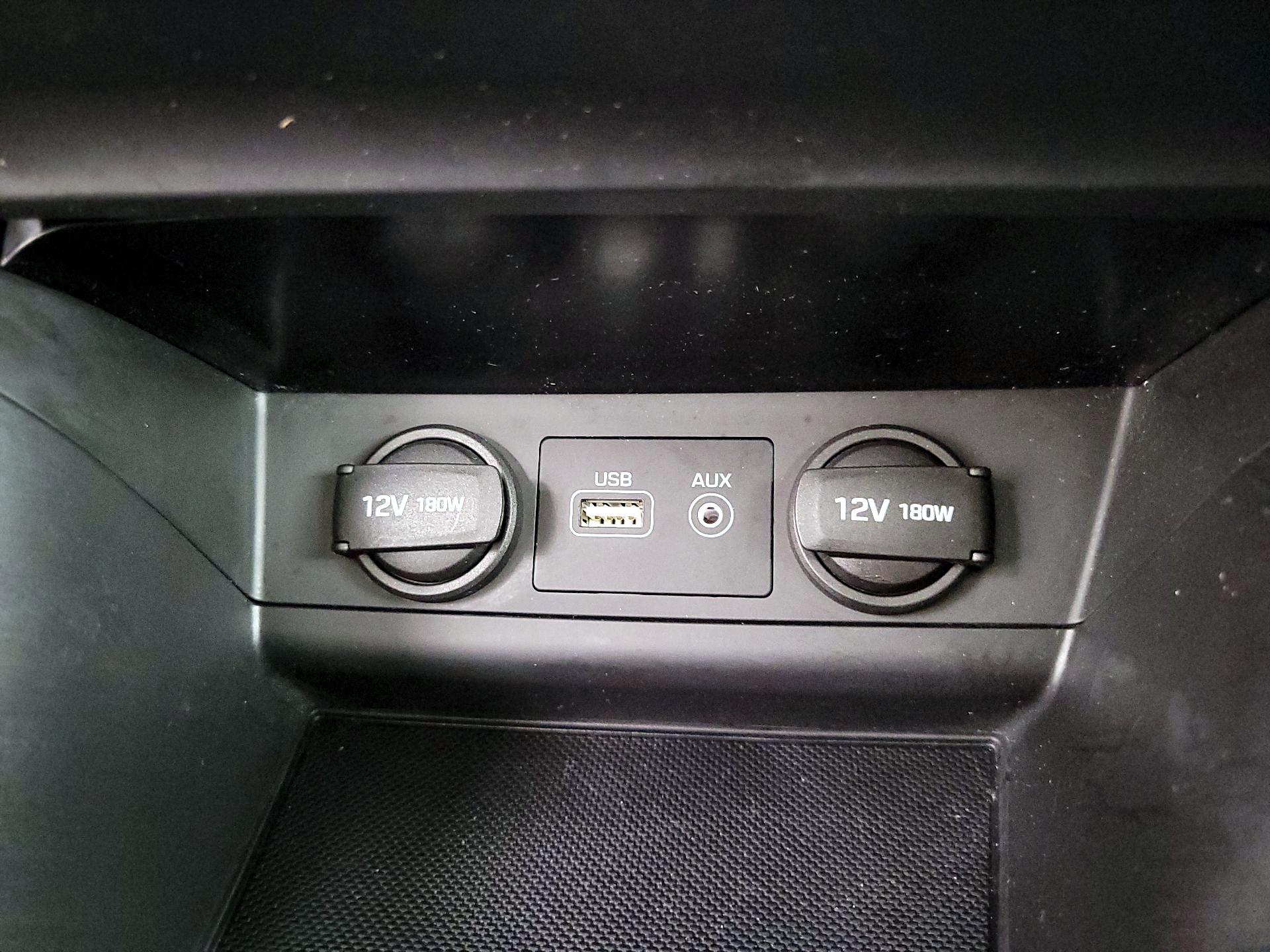 Thumbnail: 2016 Hyundai Sonata - 18
