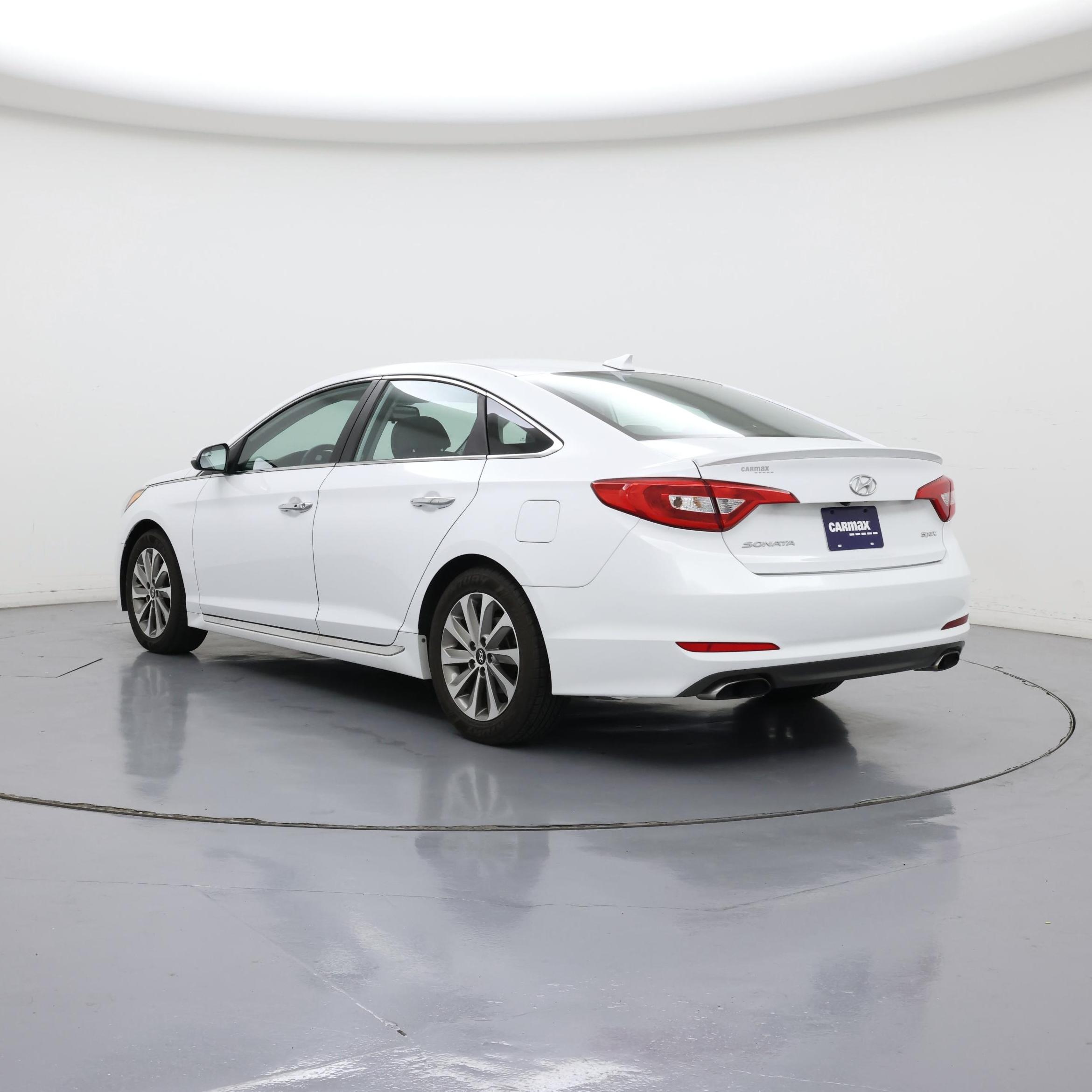 Thumbnail: 2016 Hyundai Sonata - 2