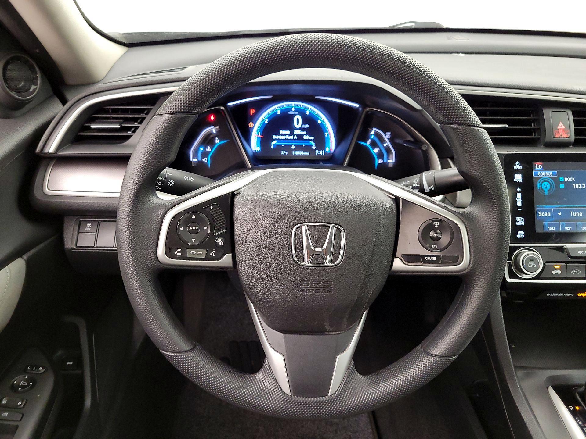 Thumbnail: 2016 Honda Civic - 10