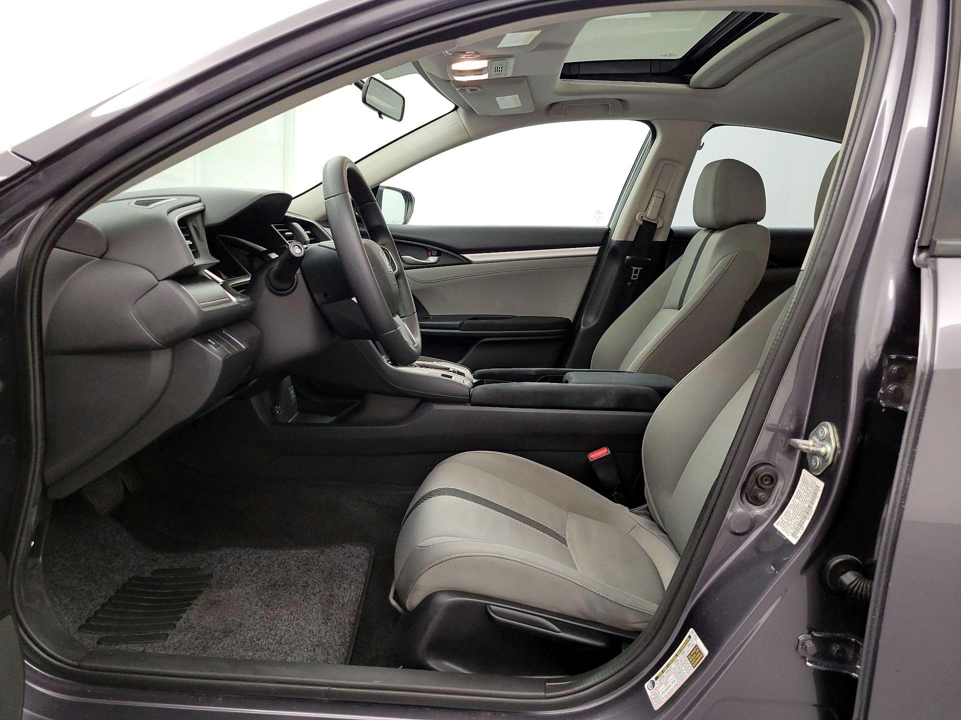 Thumbnail: 2016 Honda Civic - 11