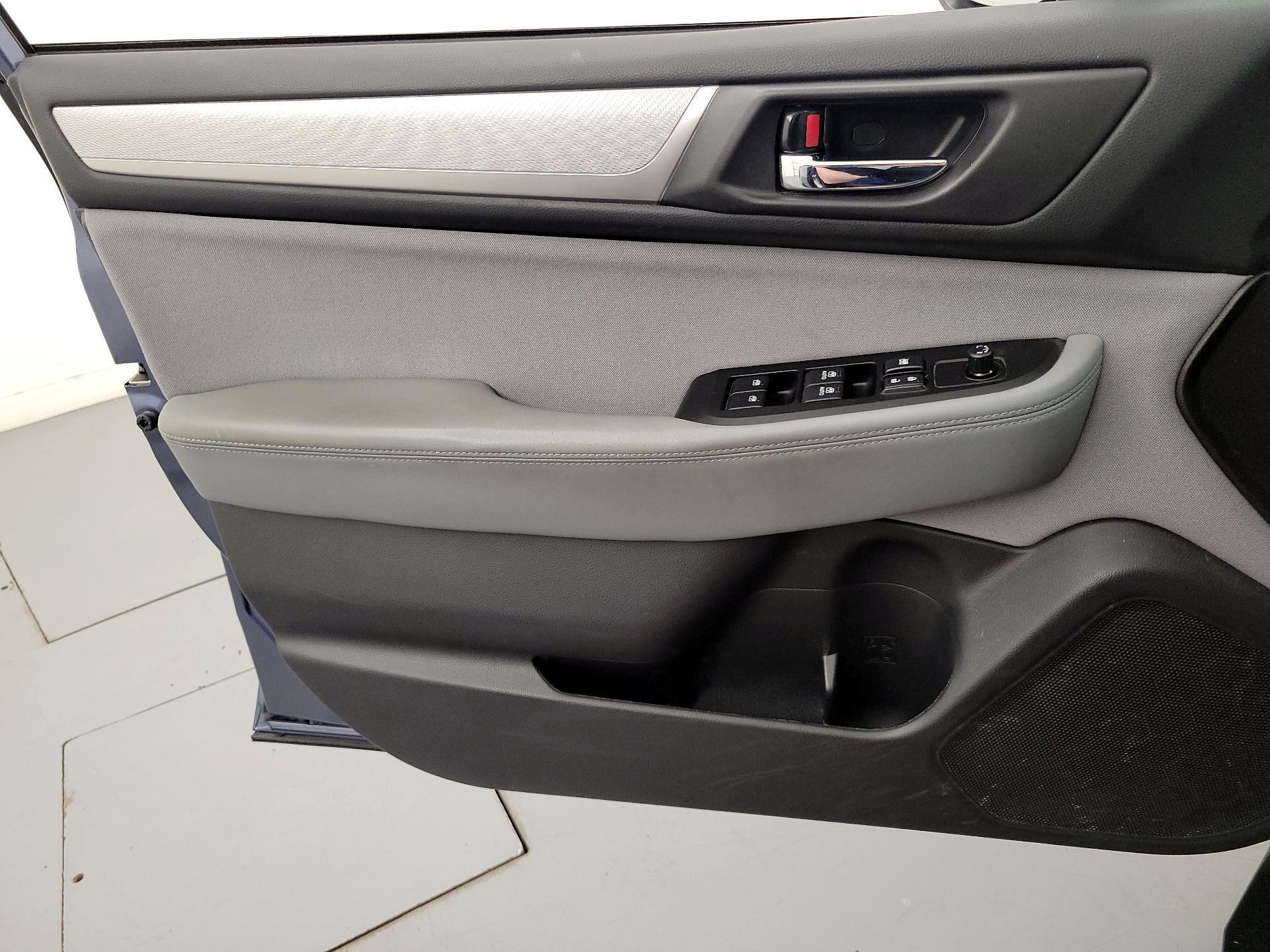 Thumbnail: 2018 Subaru Outback - 12