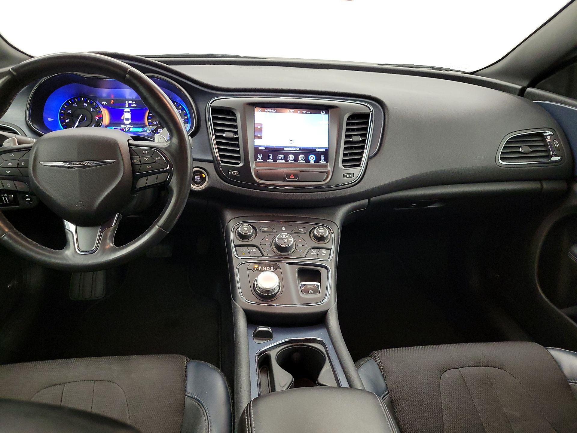 Thumbnail: 2015 Chrysler 200 - 9
