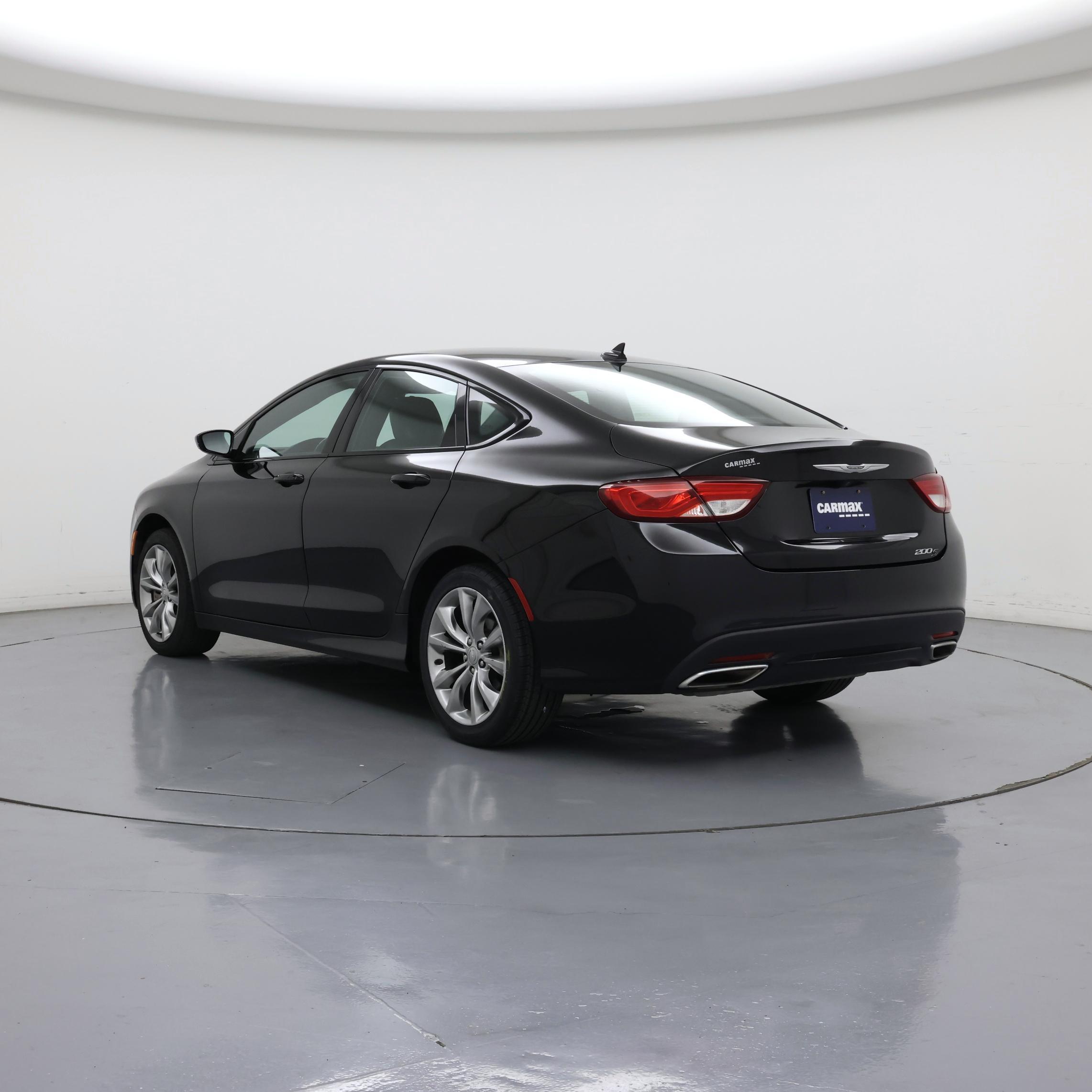 Thumbnail: 2015 Chrysler 200 - 2