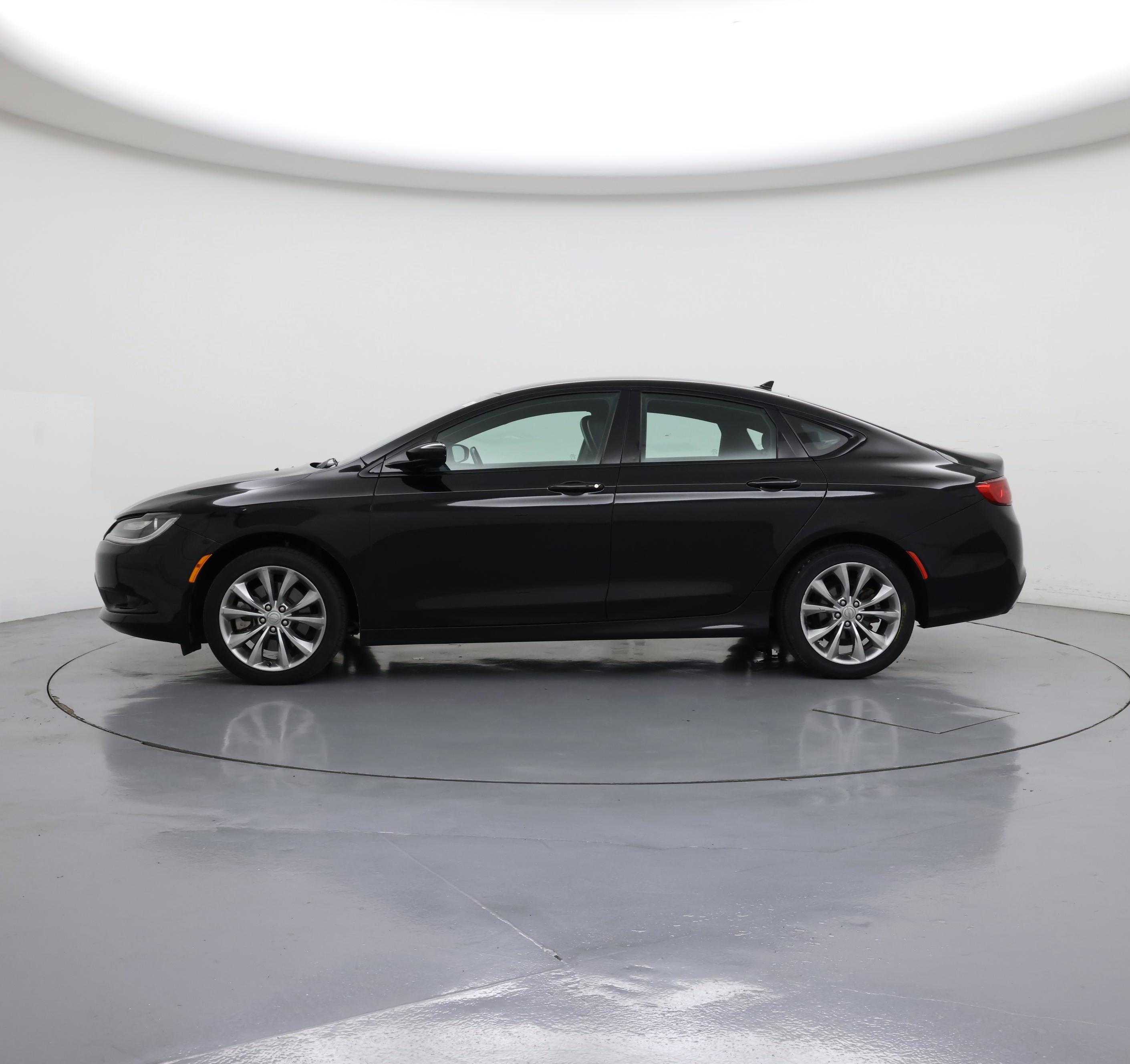 Thumbnail: 2015 Chrysler 200 - 3