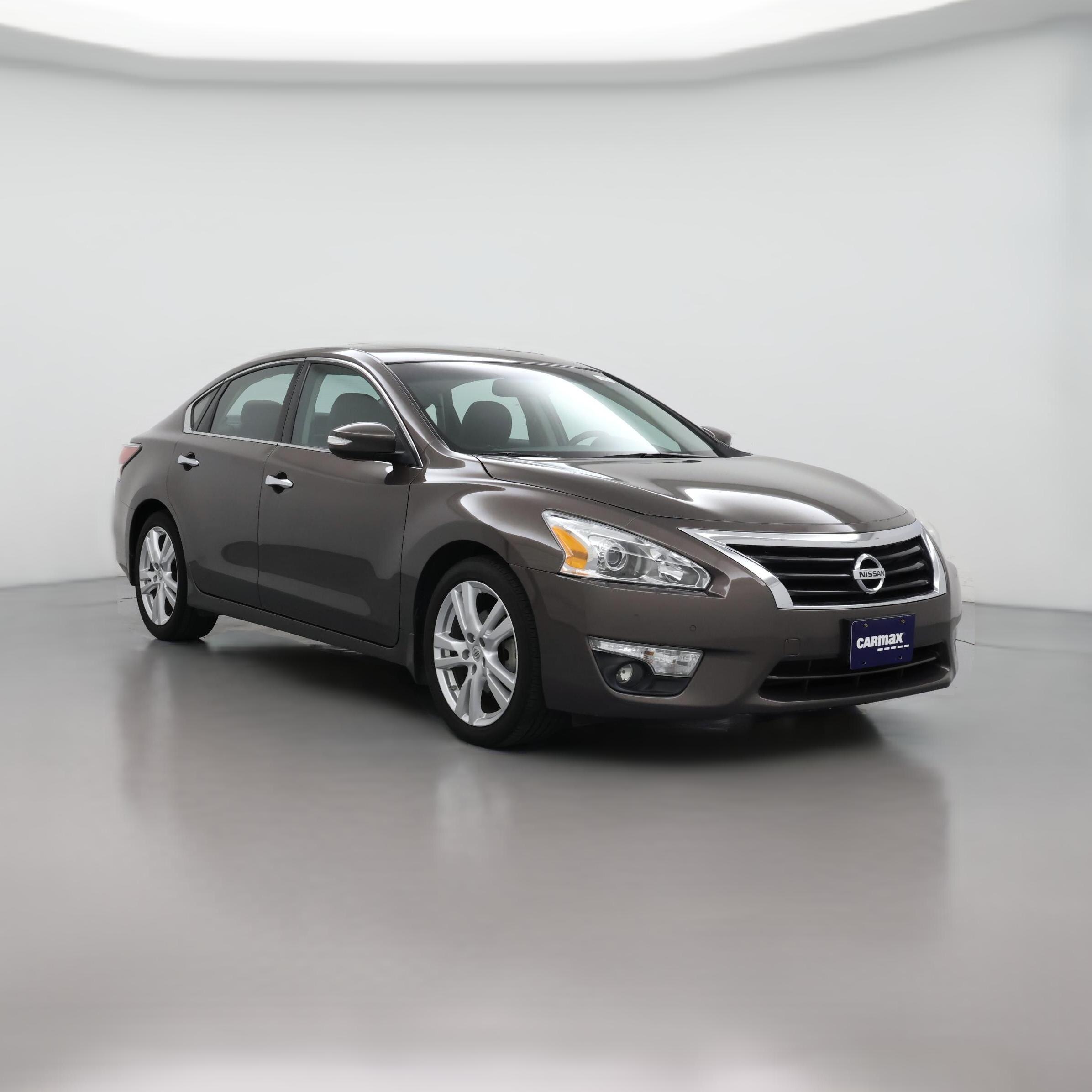Thumbnail: 2015 Nissan Altima - 1