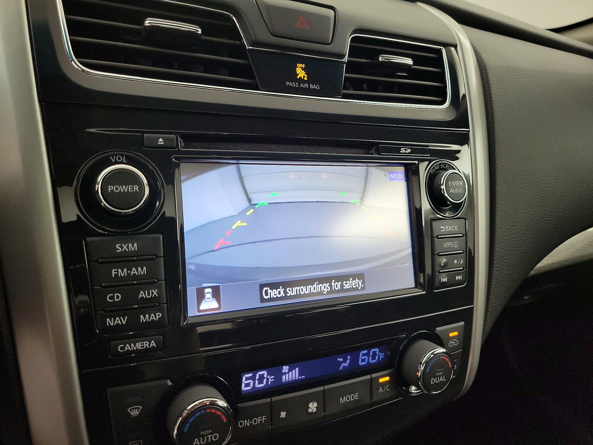 Thumbnail: 2015 Nissan Altima - 15