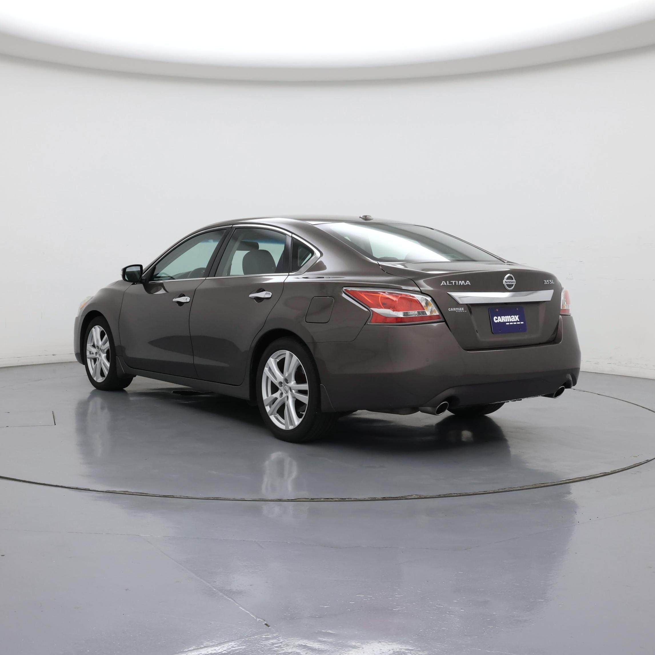 Thumbnail: 2015 Nissan Altima - 2