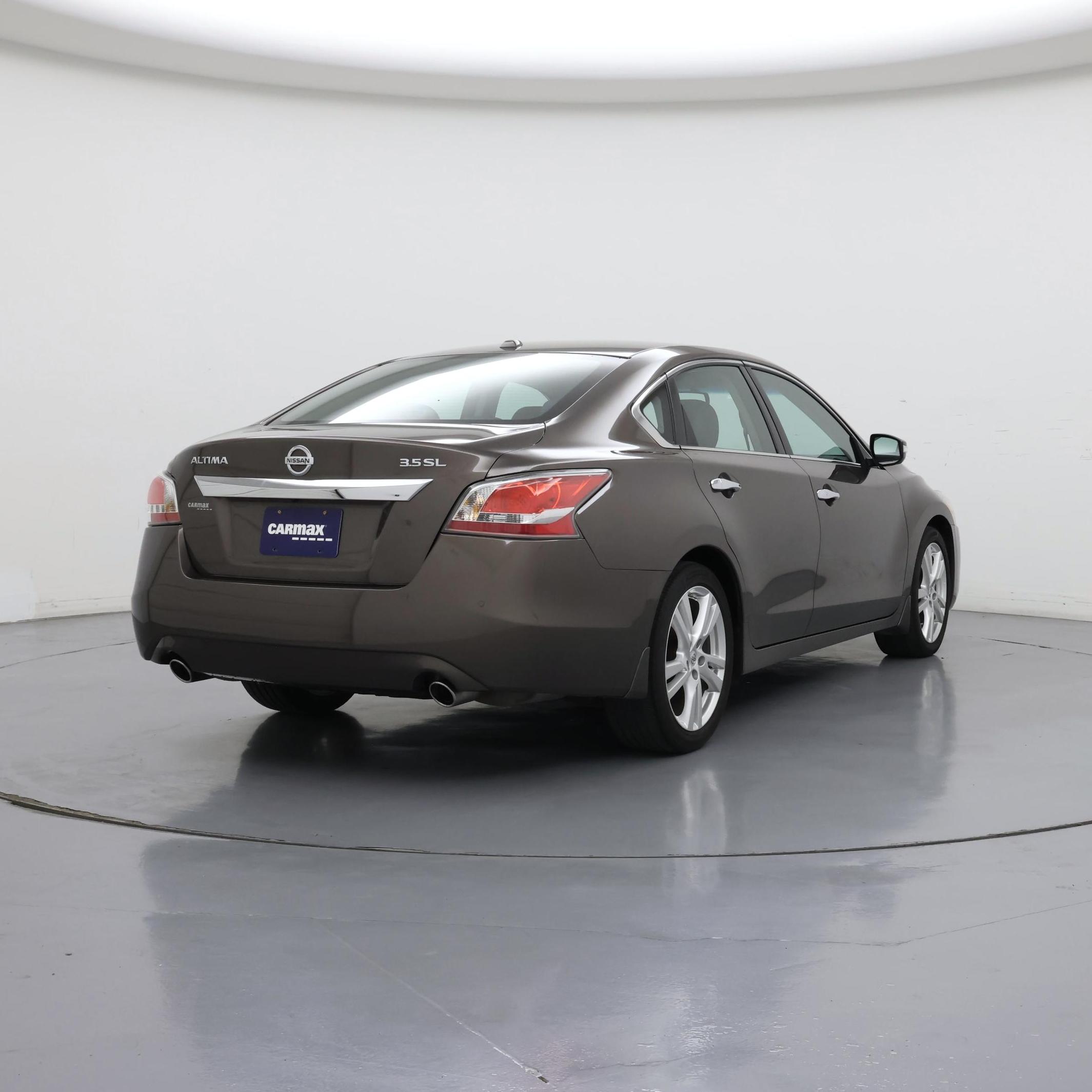 Thumbnail: 2015 Nissan Altima - 8