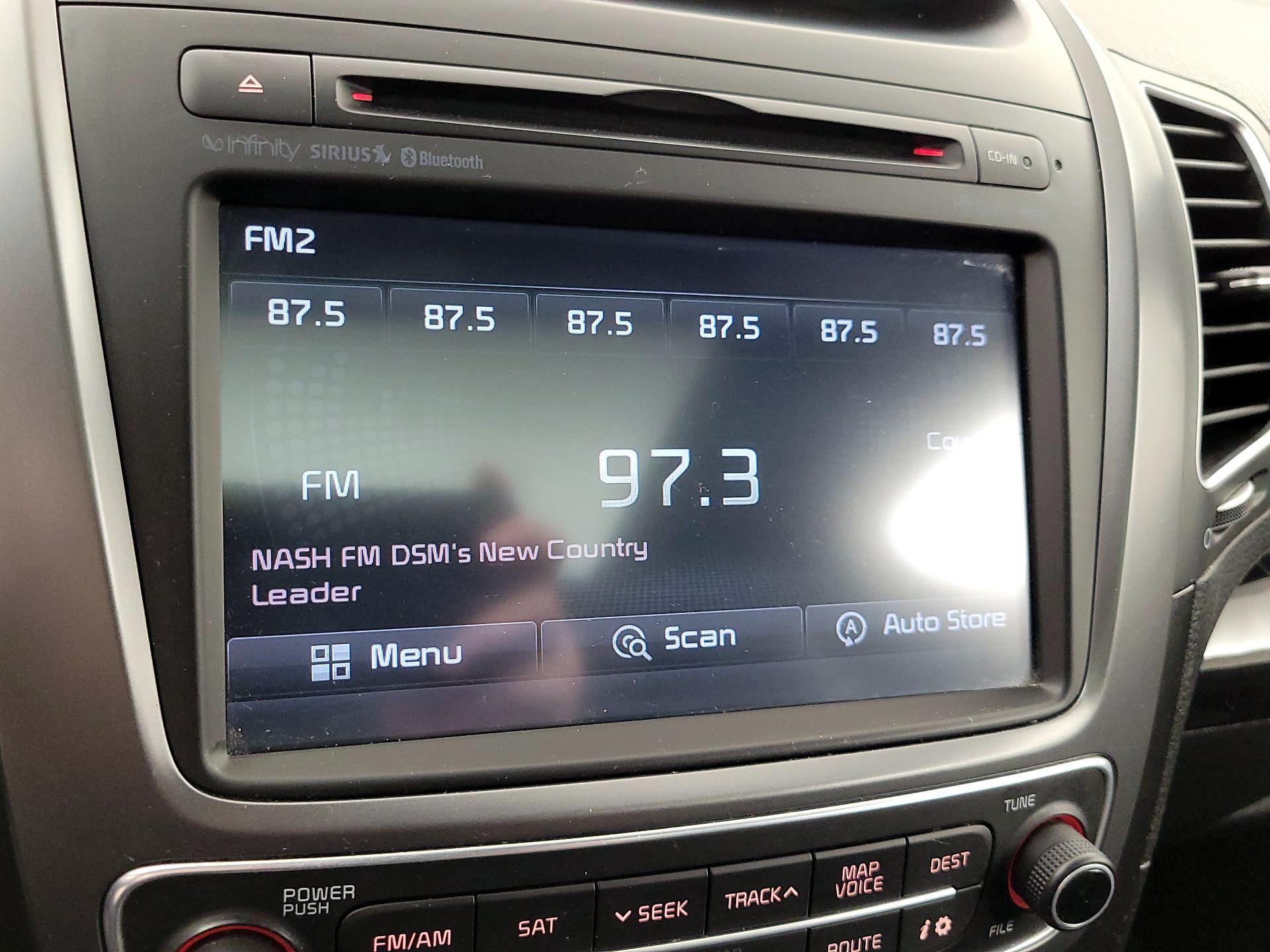 Thumbnail: 2014 Kia Sorento - 16