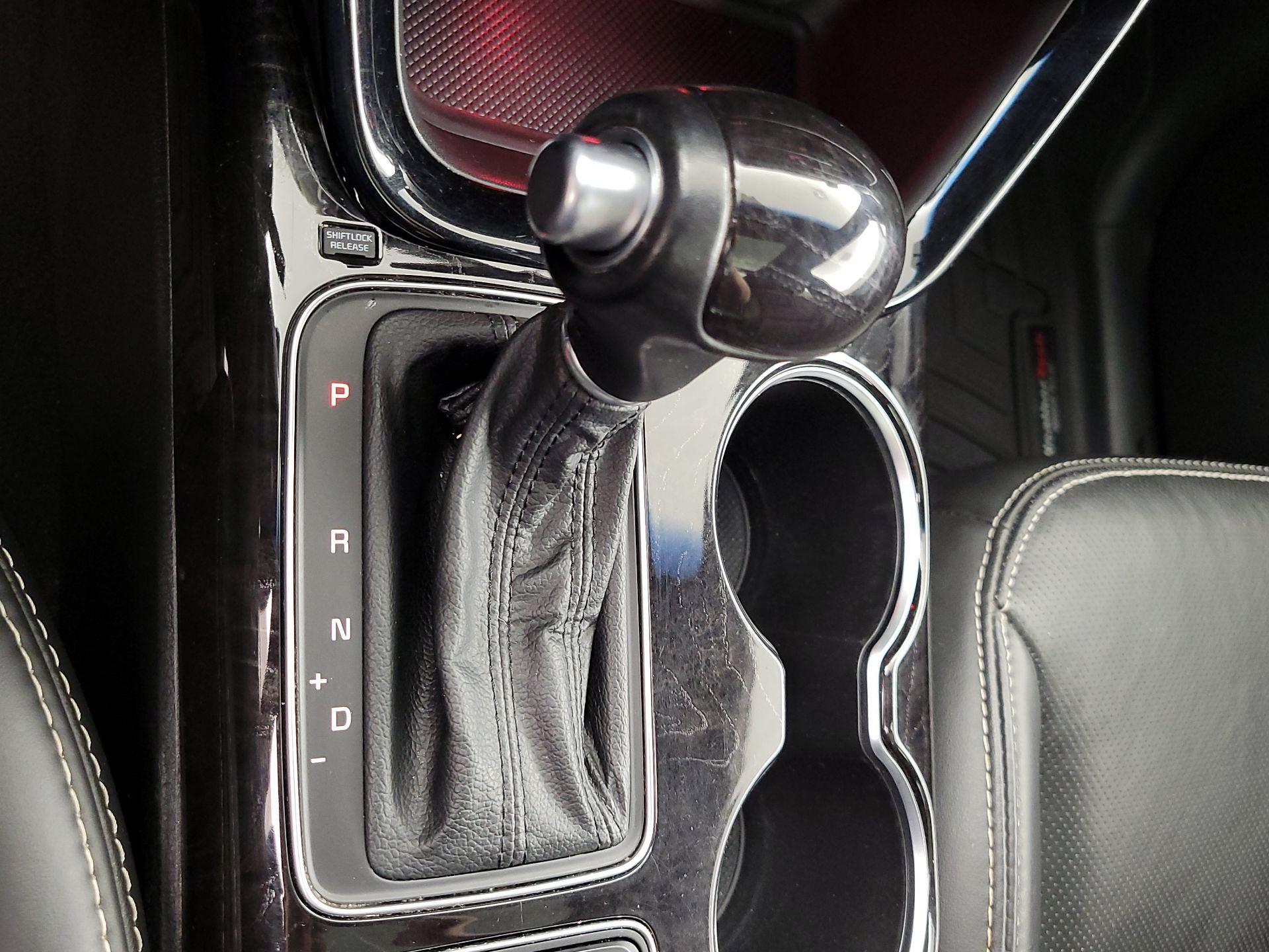 Thumbnail: 2014 Kia Sorento - 18