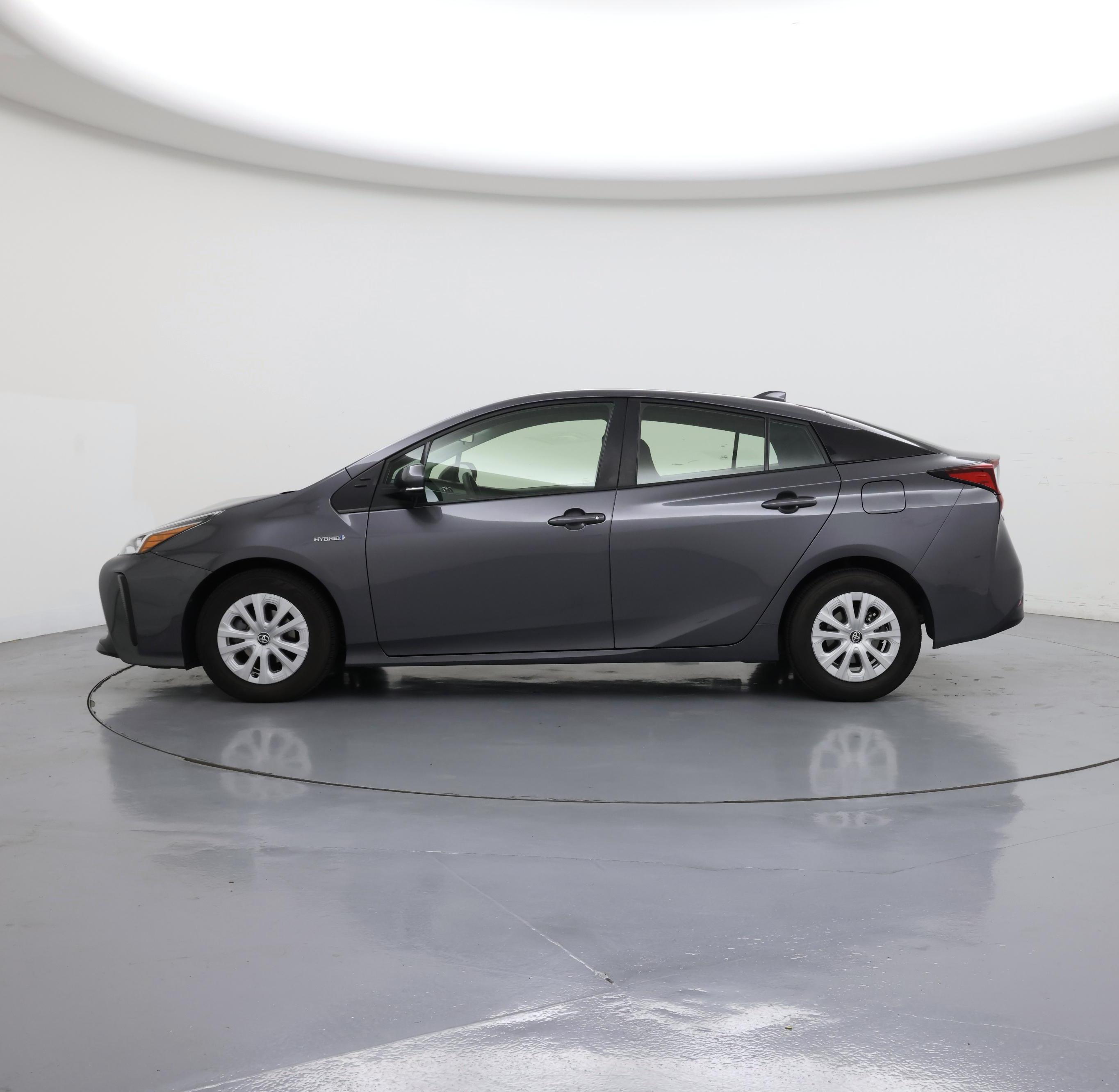 Thumbnail: 2022 Toyota Prius - 3