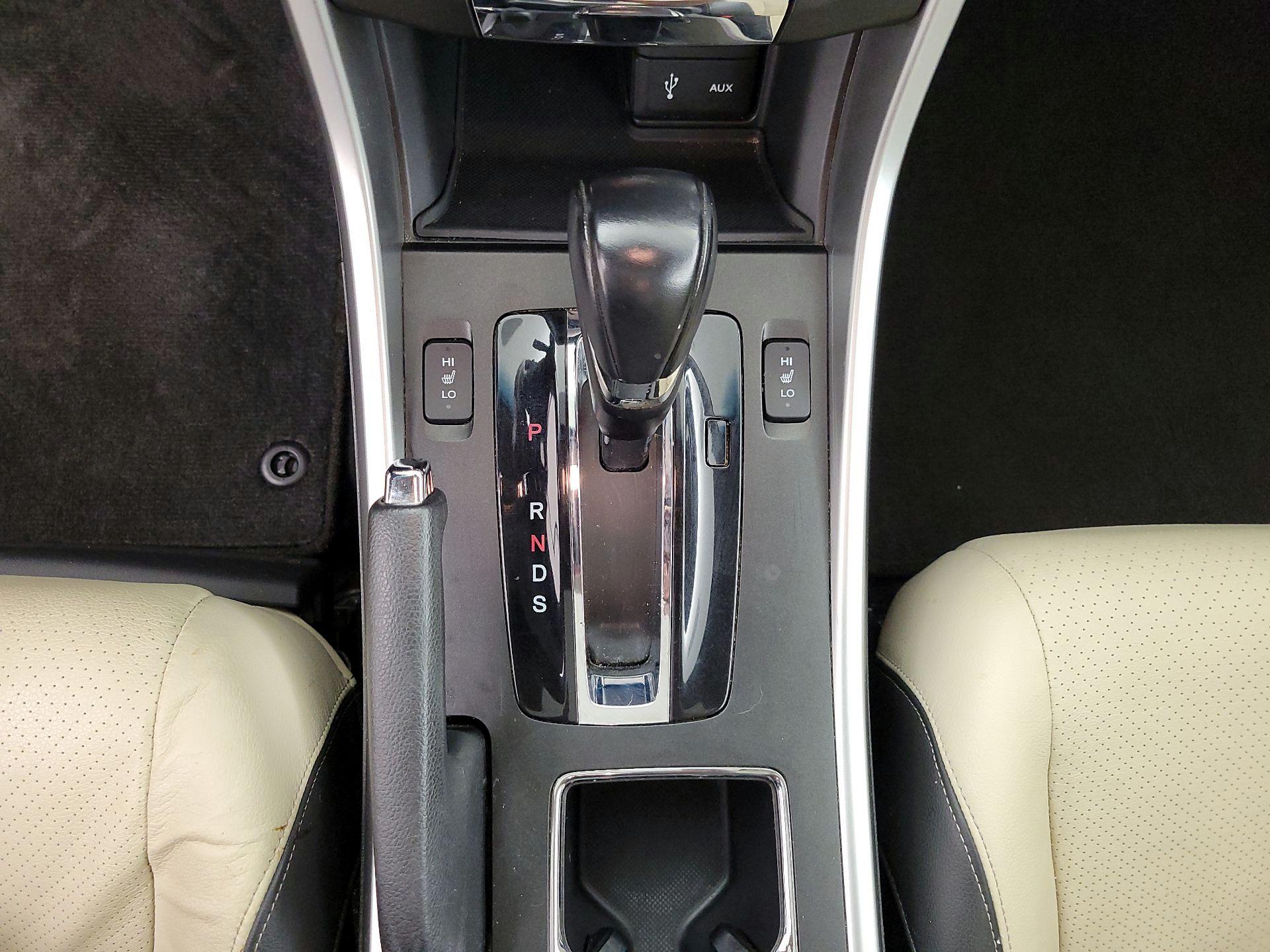 Thumbnail: 2014 Honda Accord - 16