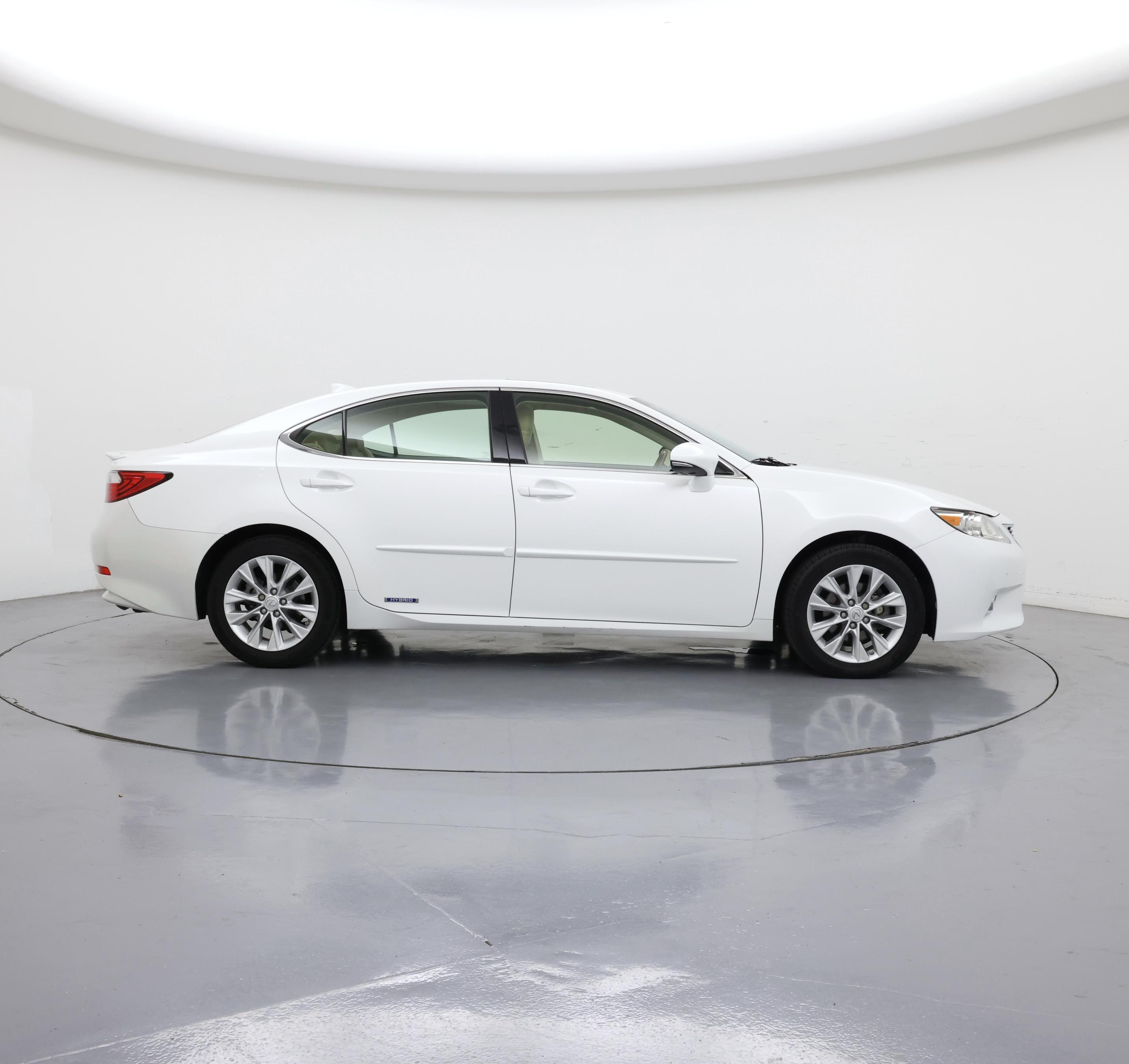 Thumbnail: 2015 Lexus ES - 7