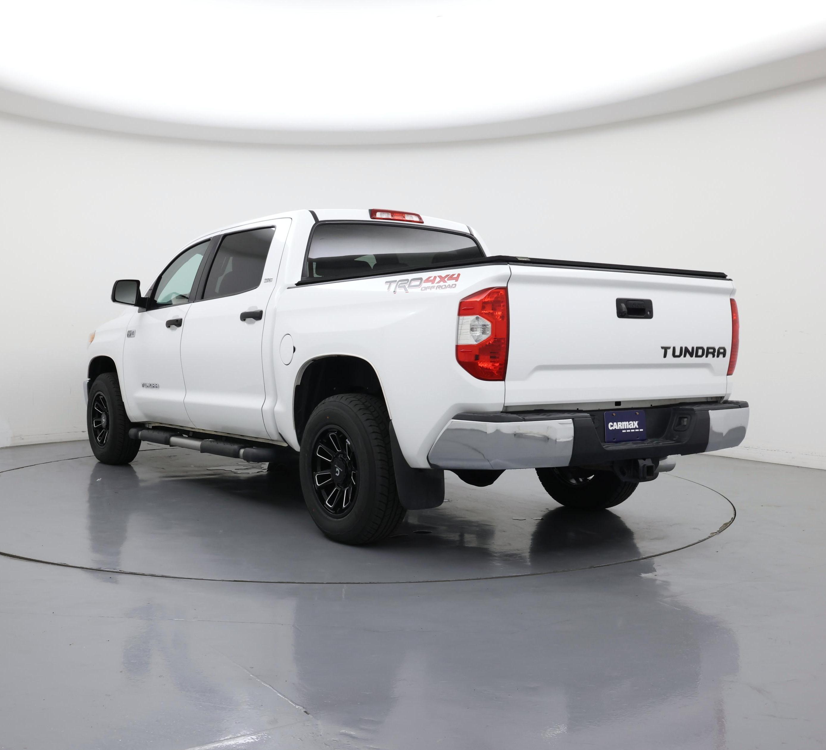 Thumbnail: 2015 Toyota Tundra - 2