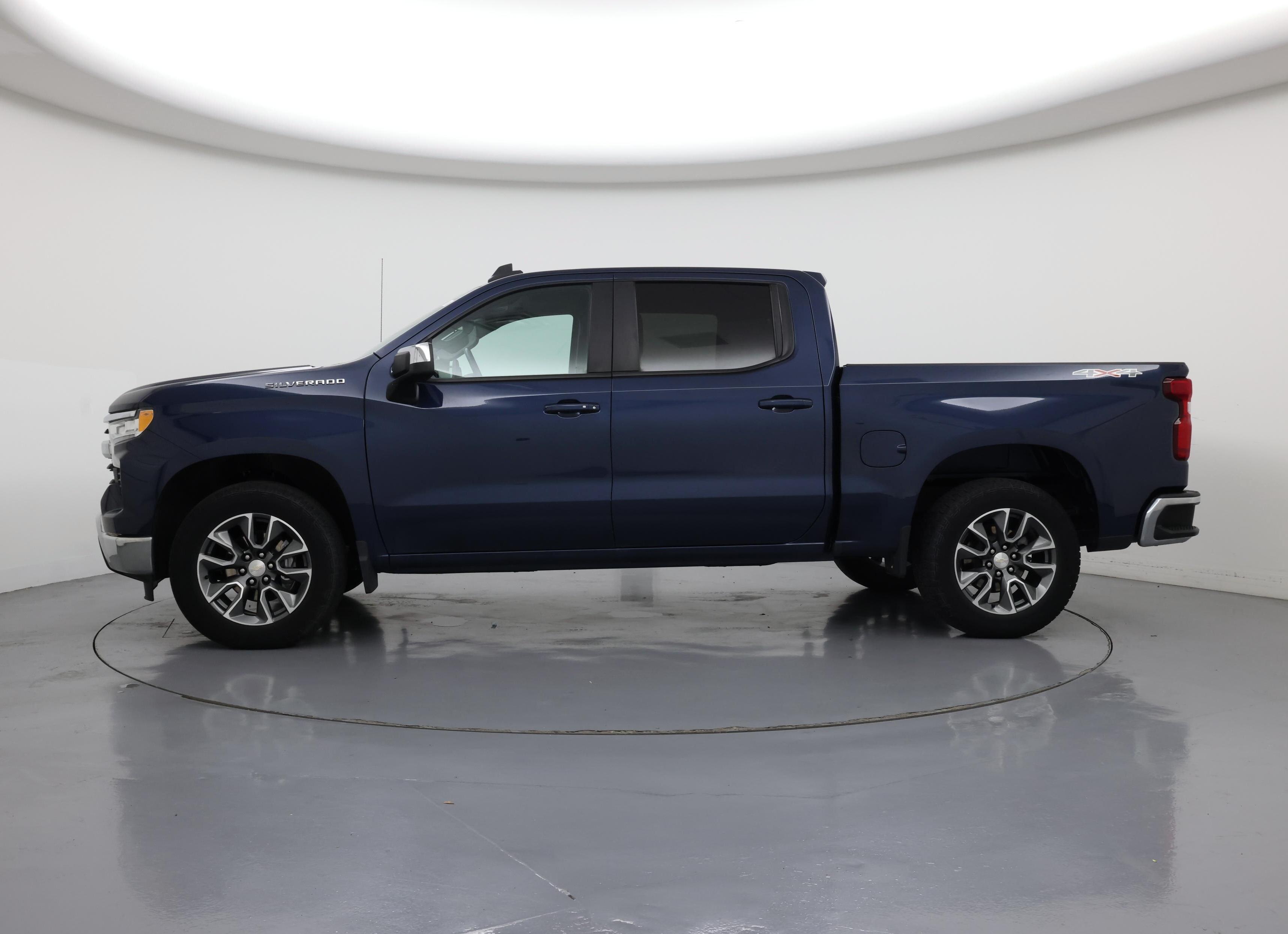 Thumbnail: 2022 Chevrolet Silverado 1500 - 3