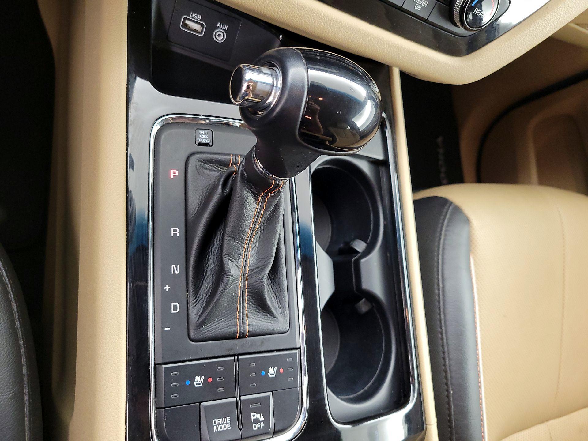 Thumbnail: 2016 Kia Sedona - 18