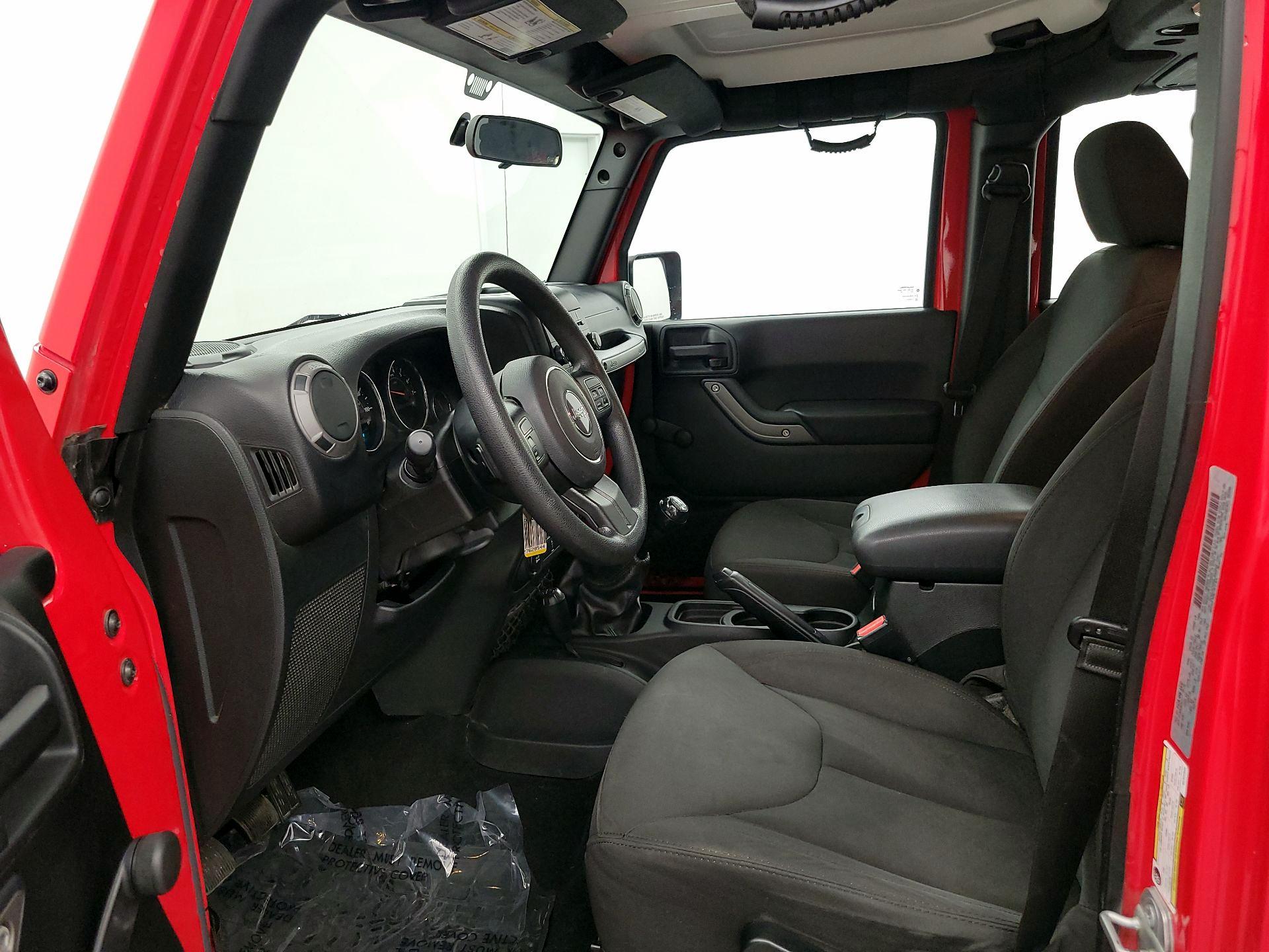 Thumbnail: 2016 Jeep Wrangler - 11