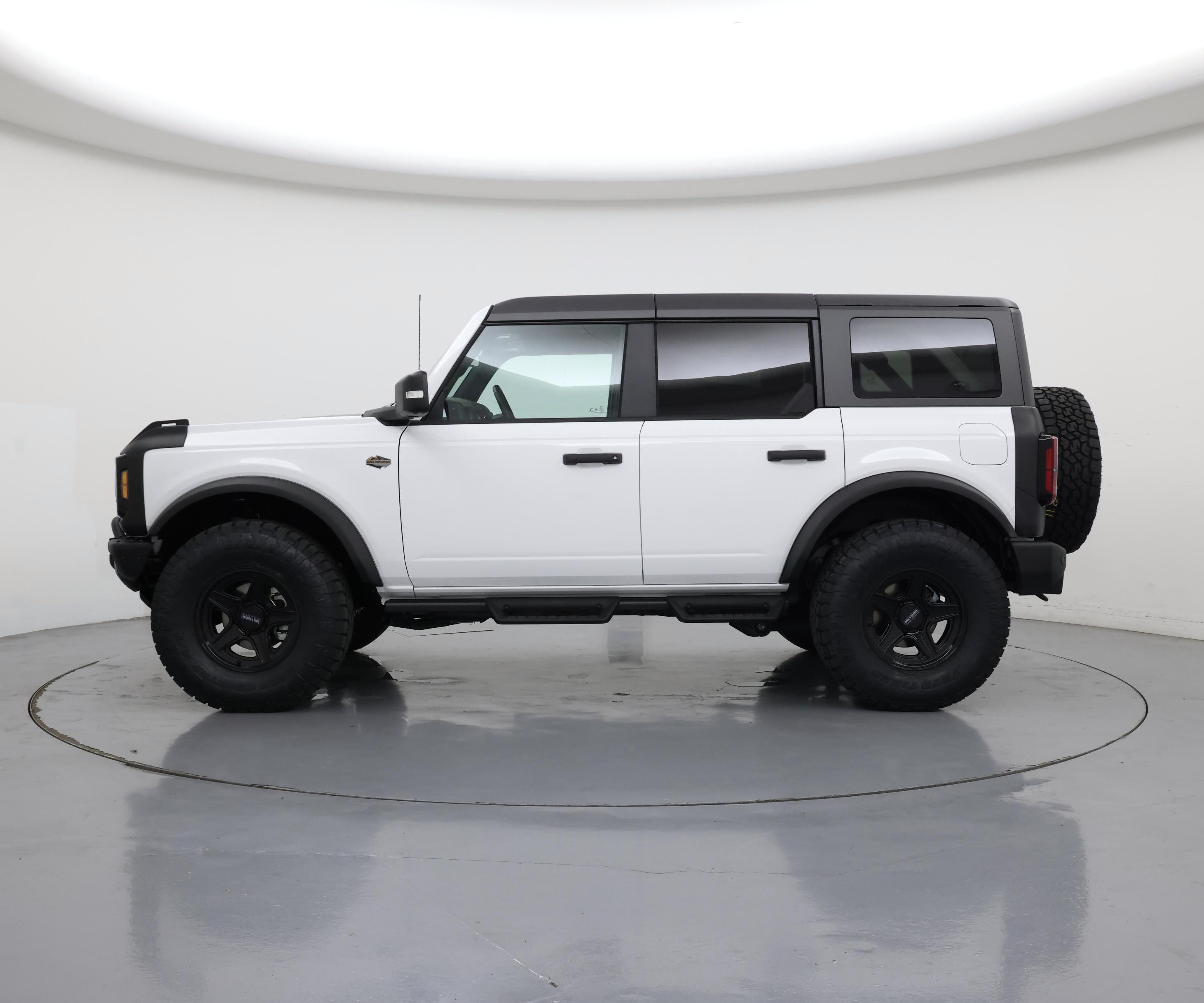 Thumbnail: 2024 Ford Bronco - 3