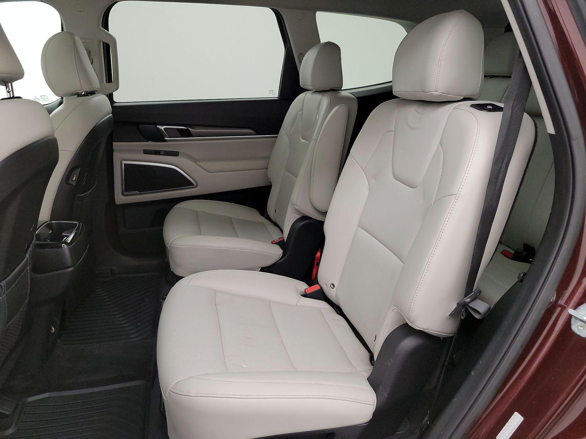 Thumbnail: 2021 Kia Telluride - 20