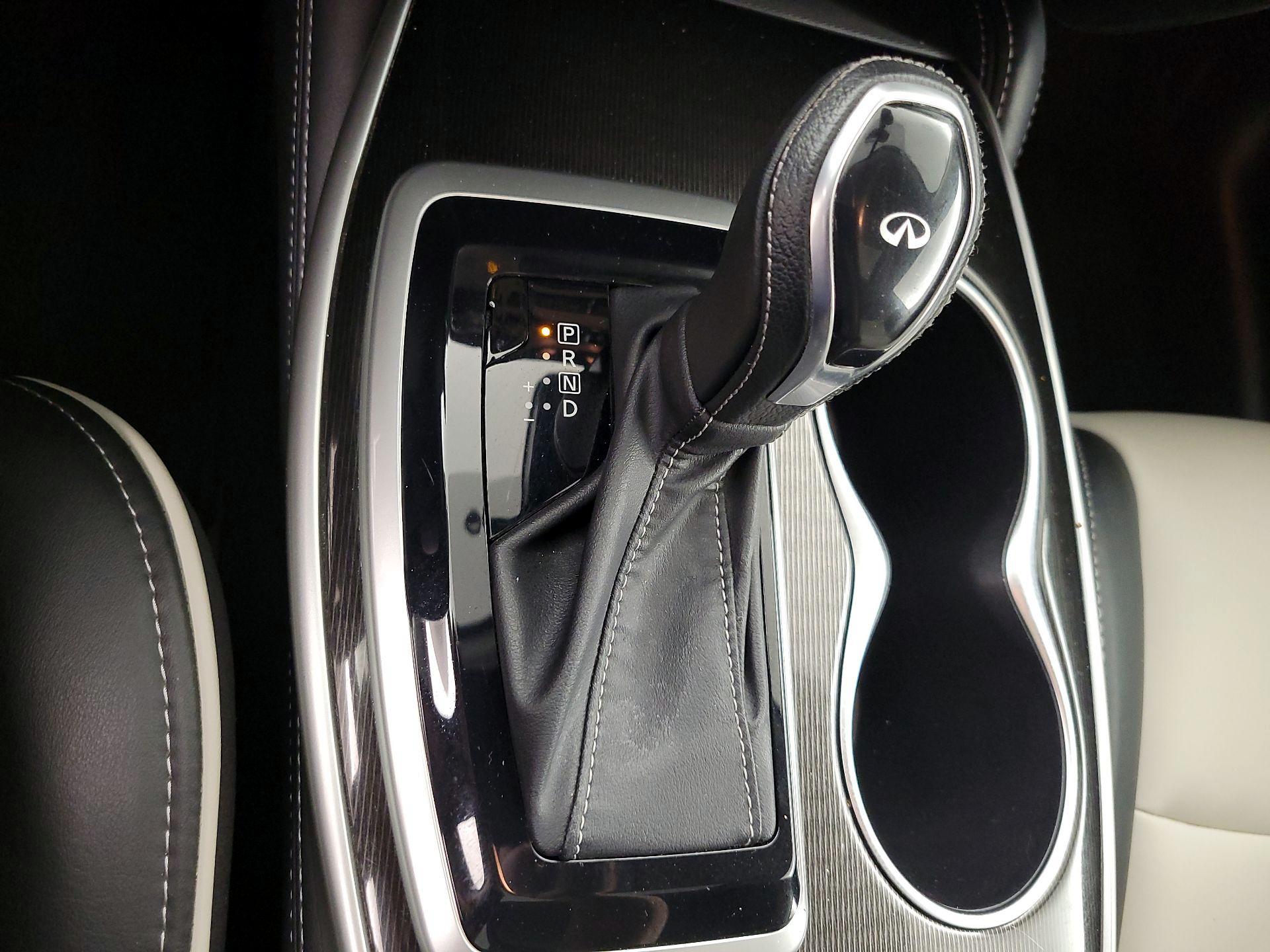 Thumbnail: 2020 INFINITI QX60 - 18