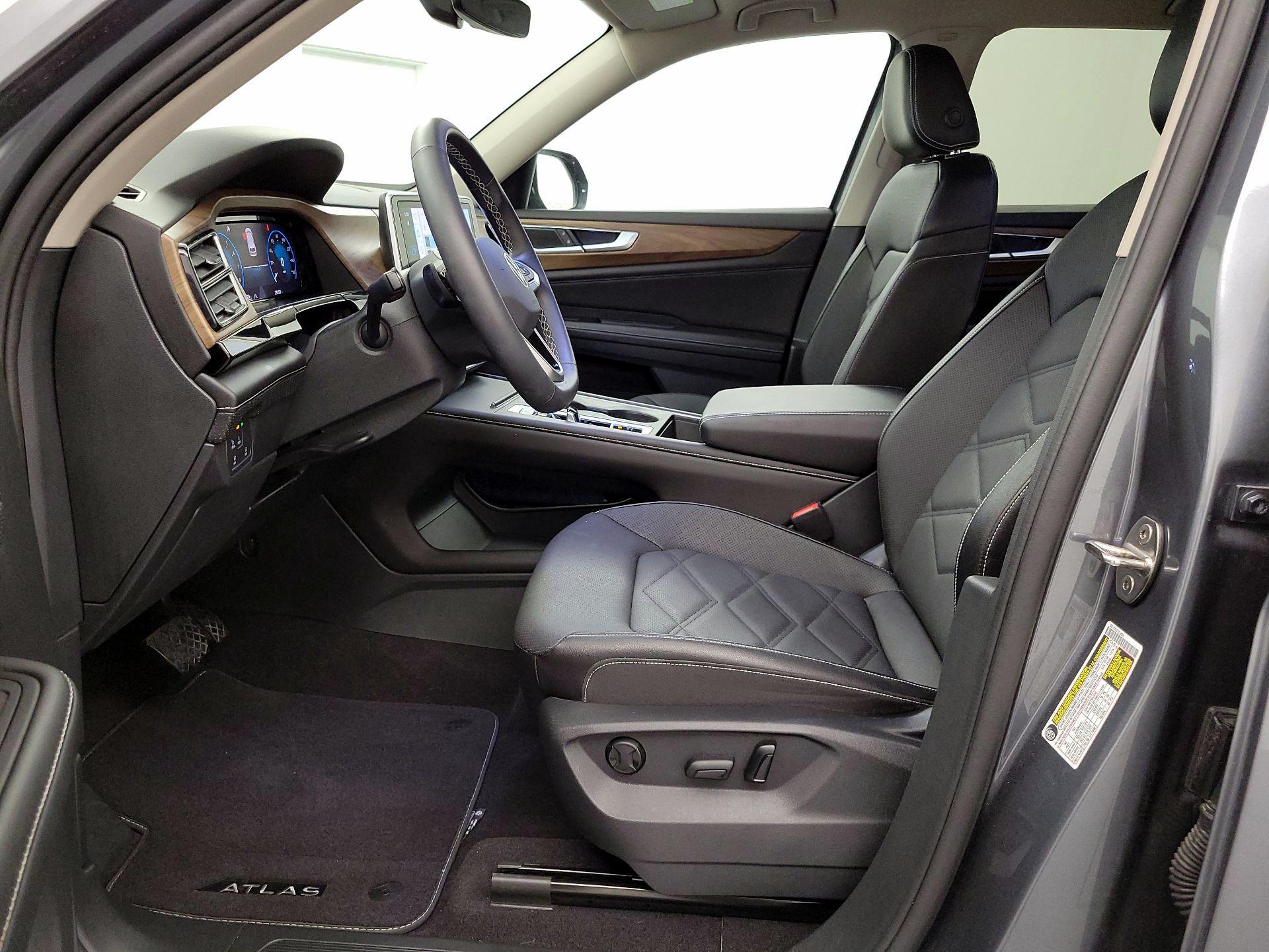 Thumbnail: 2024 Volkswagen Atlas - 11