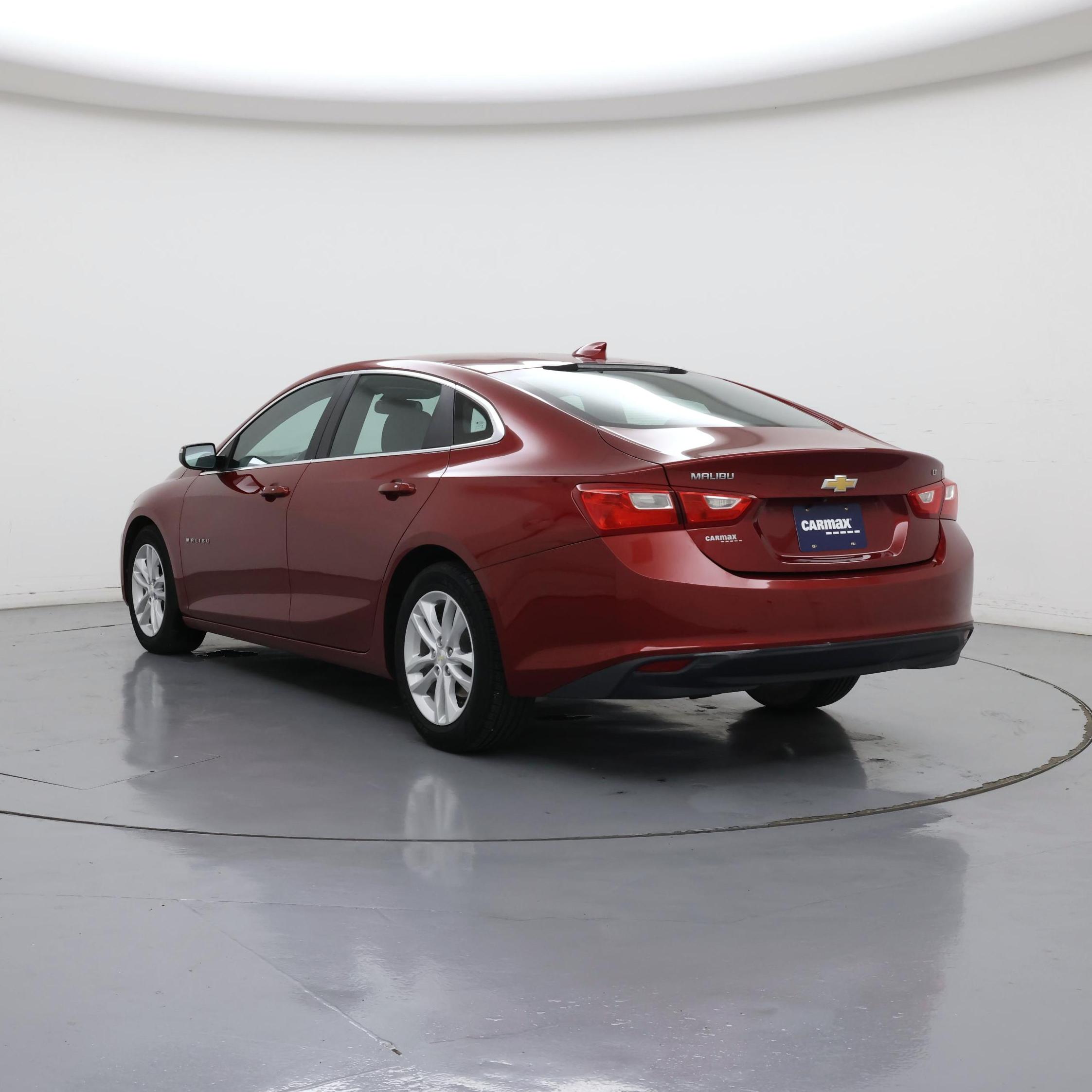 Thumbnail: 2017 Chevrolet Malibu - 2