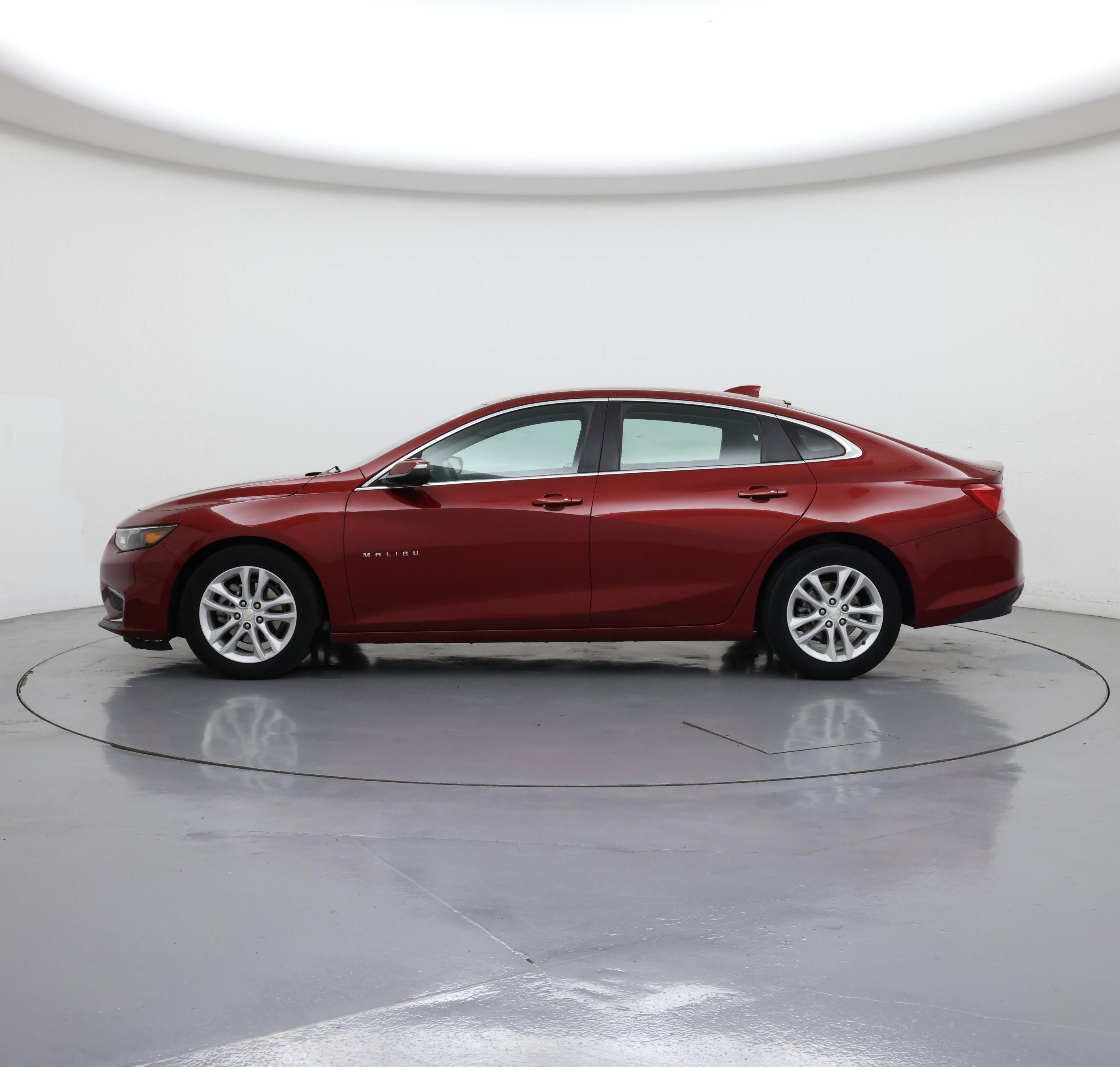 Thumbnail: 2017 Chevrolet Malibu - 3