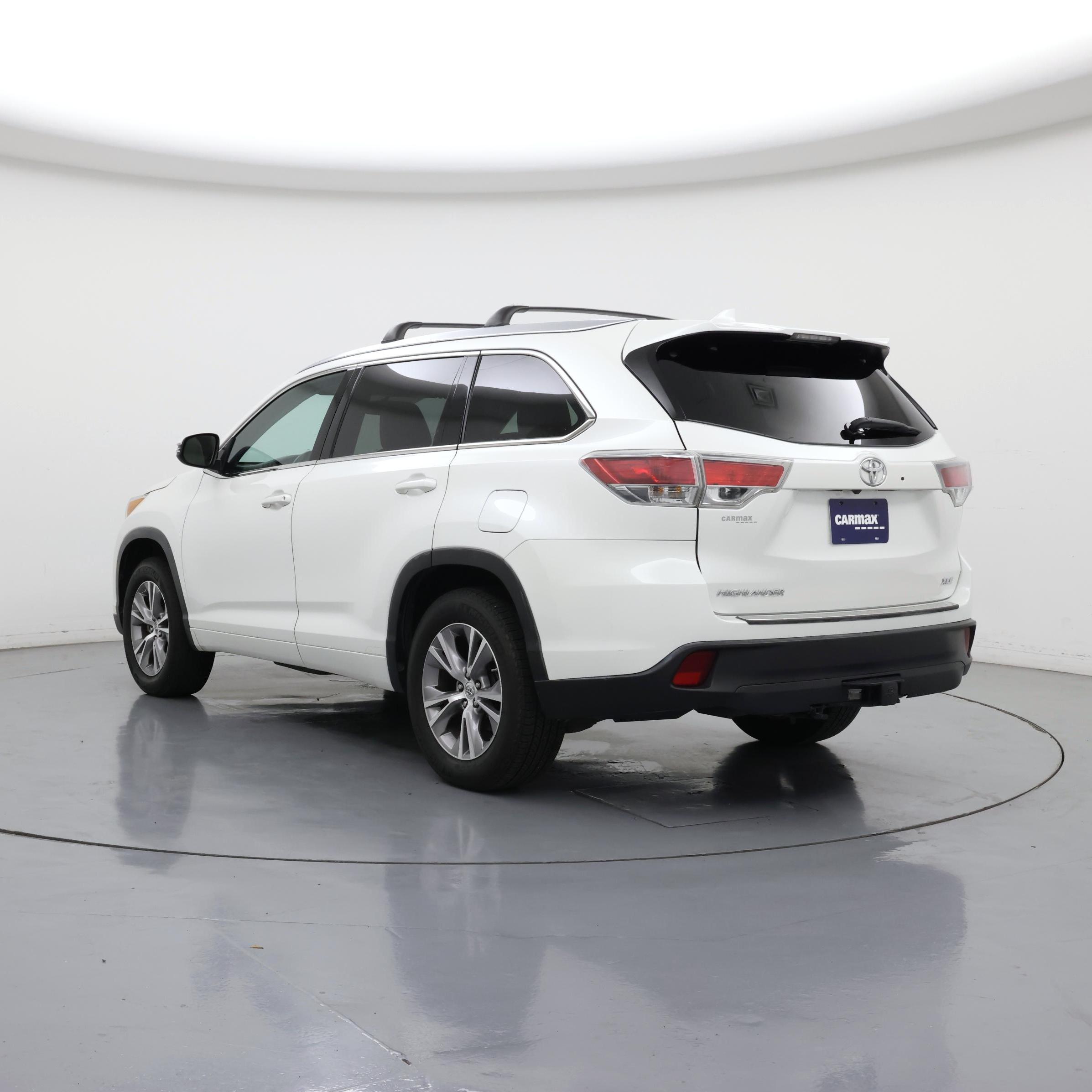 Thumbnail: 2015 Toyota Highlander - 2