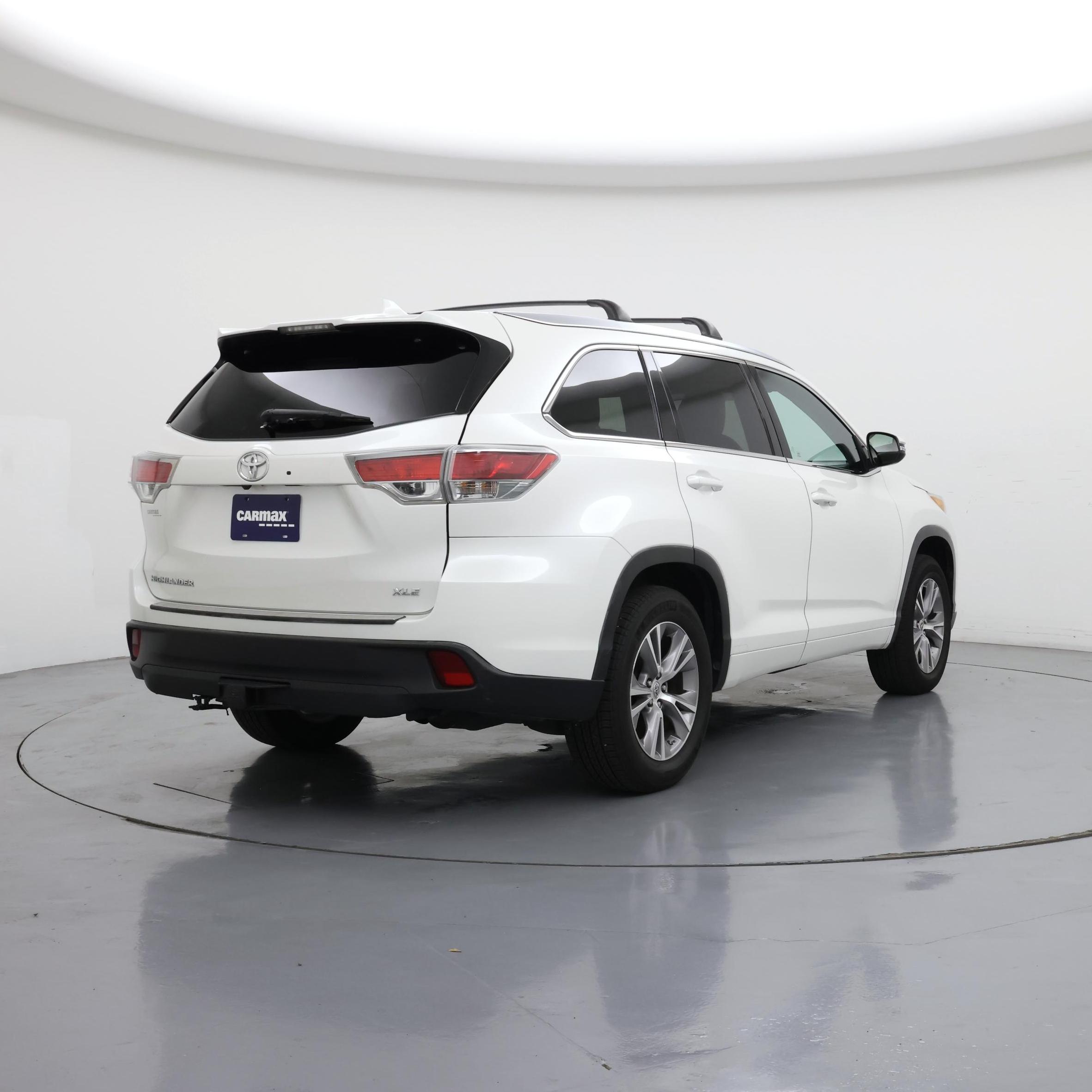 Thumbnail: 2015 Toyota Highlander - 8