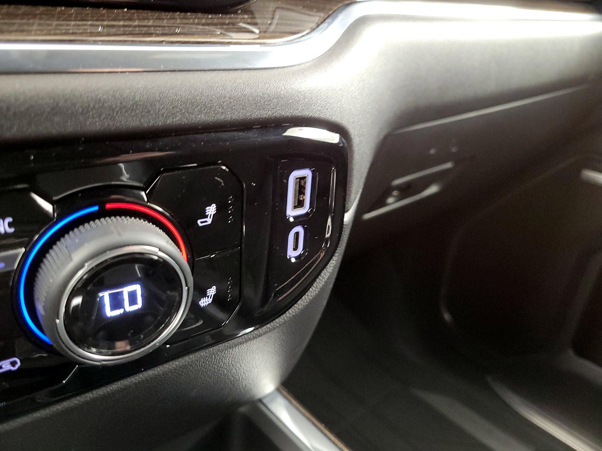 Thumbnail: 2024 Chevrolet Silverado 1500 - 18