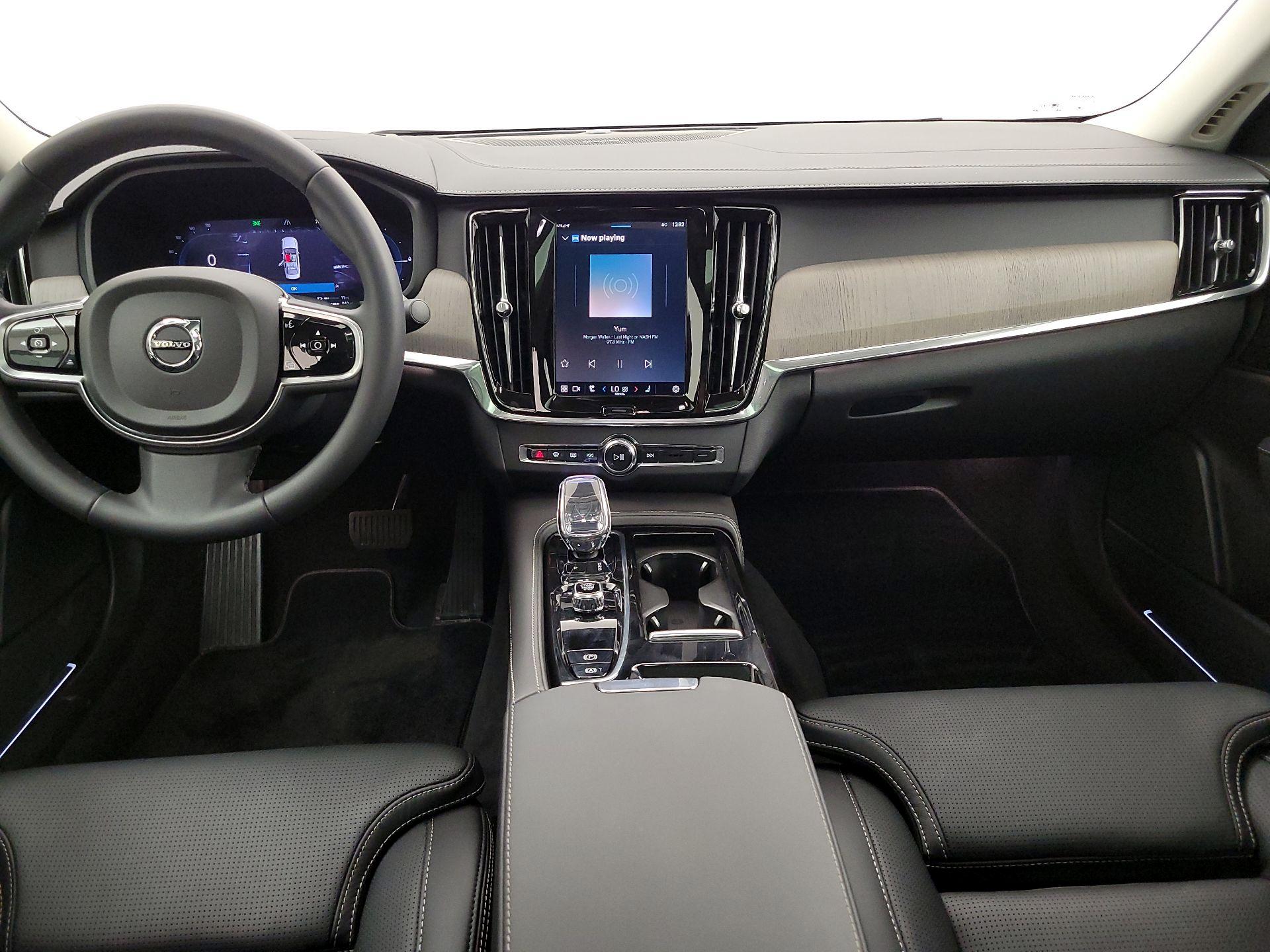 Thumbnail: 2024 Volvo S90 - 9