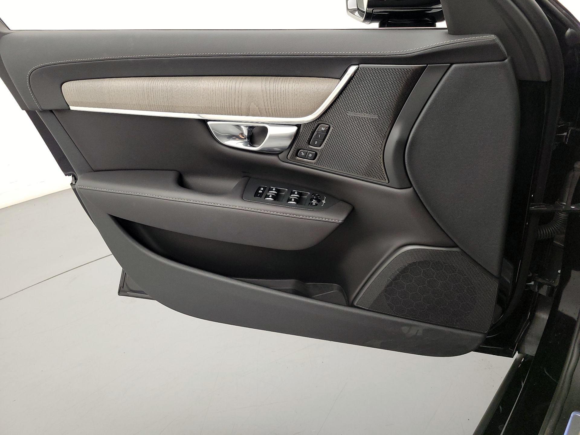 Thumbnail: 2024 Volvo S90 - 12