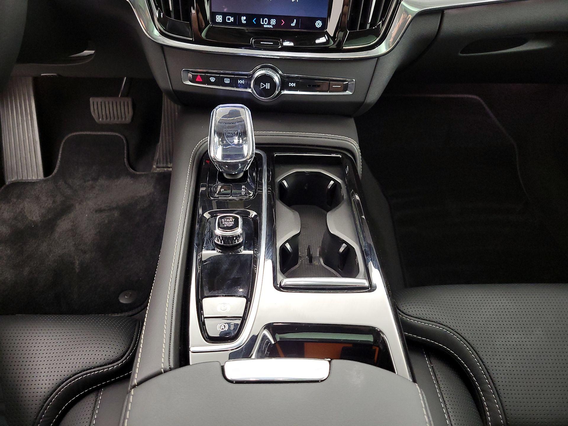 Thumbnail: 2024 Volvo S90 - 18