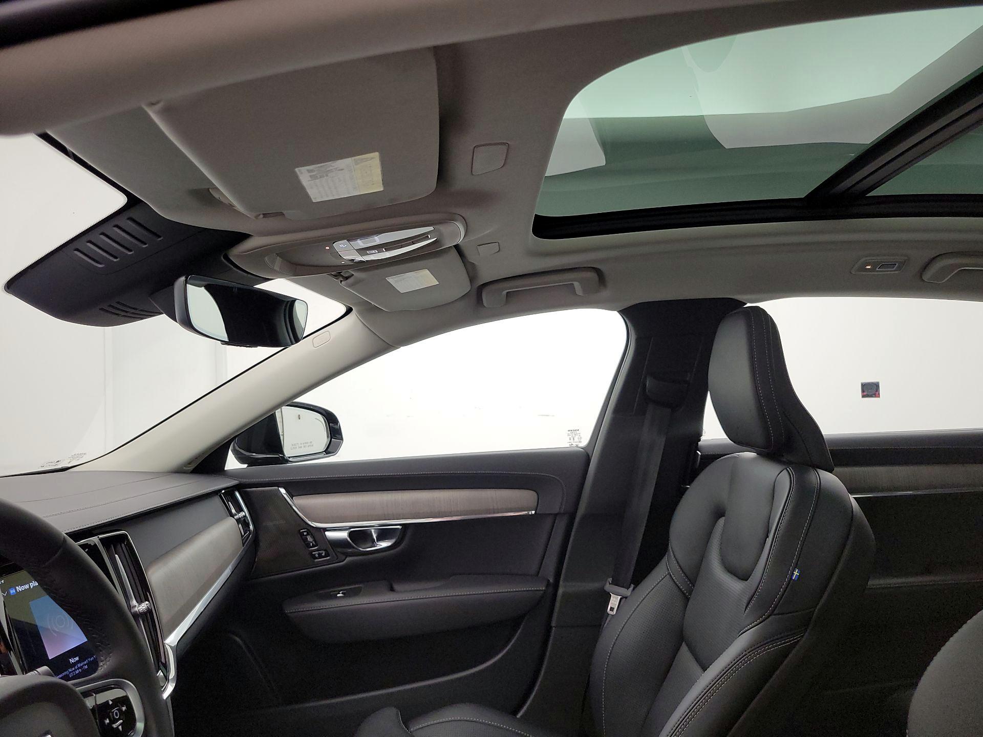 Thumbnail: 2024 Volvo S90 - 20