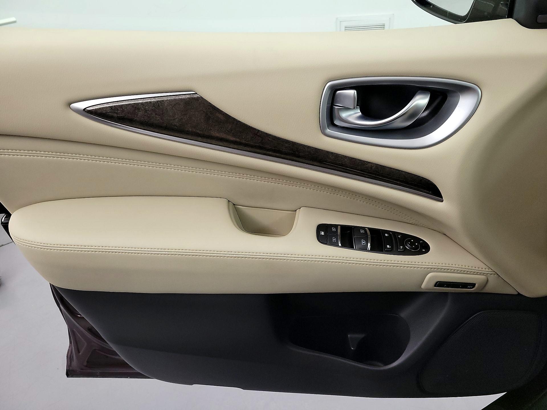 Thumbnail: 2015 INFINITI QX60 - 12