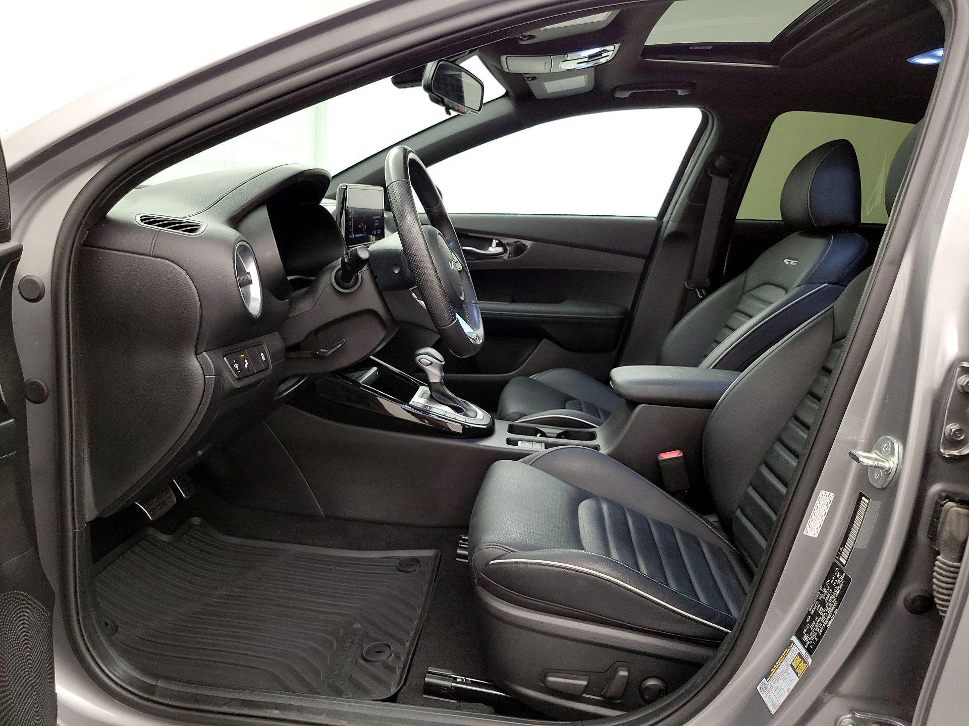 Thumbnail: 2024 Kia Forte - 11