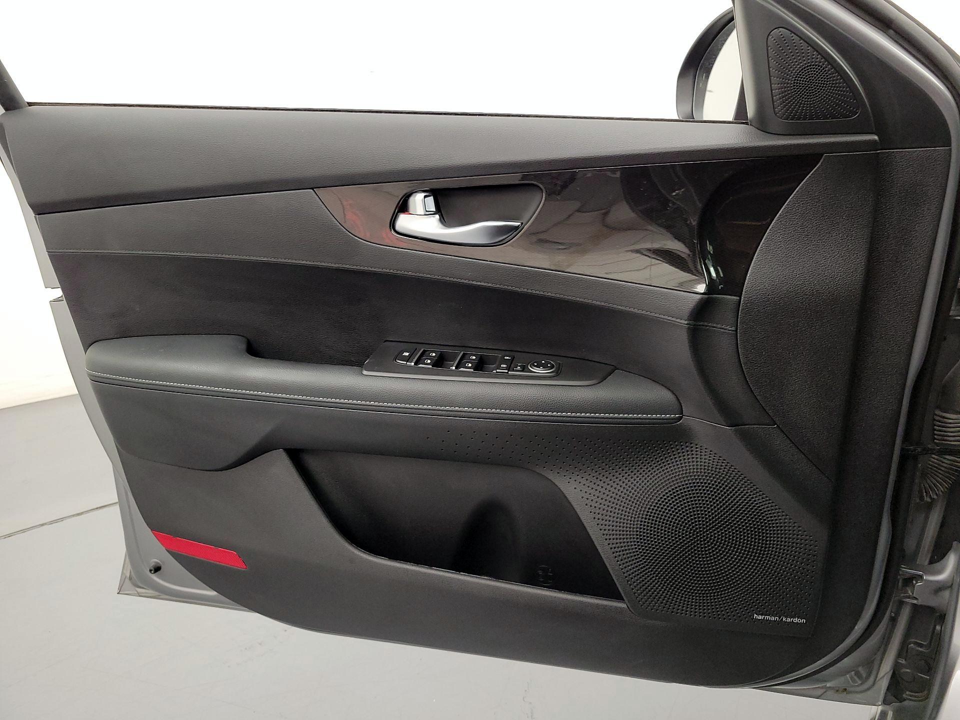 Thumbnail: 2024 Kia Forte - 12