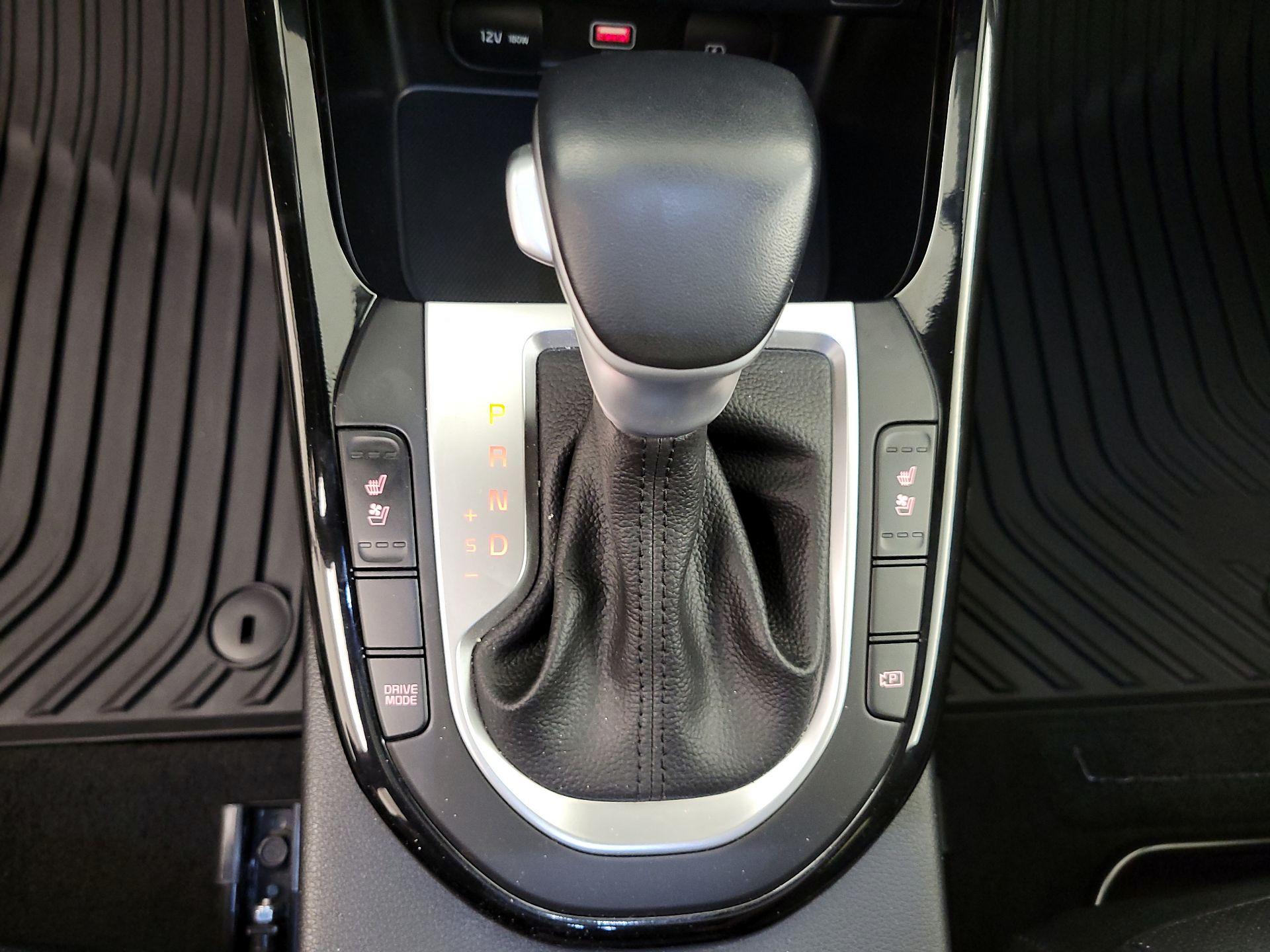 Thumbnail: 2024 Kia Forte - 17