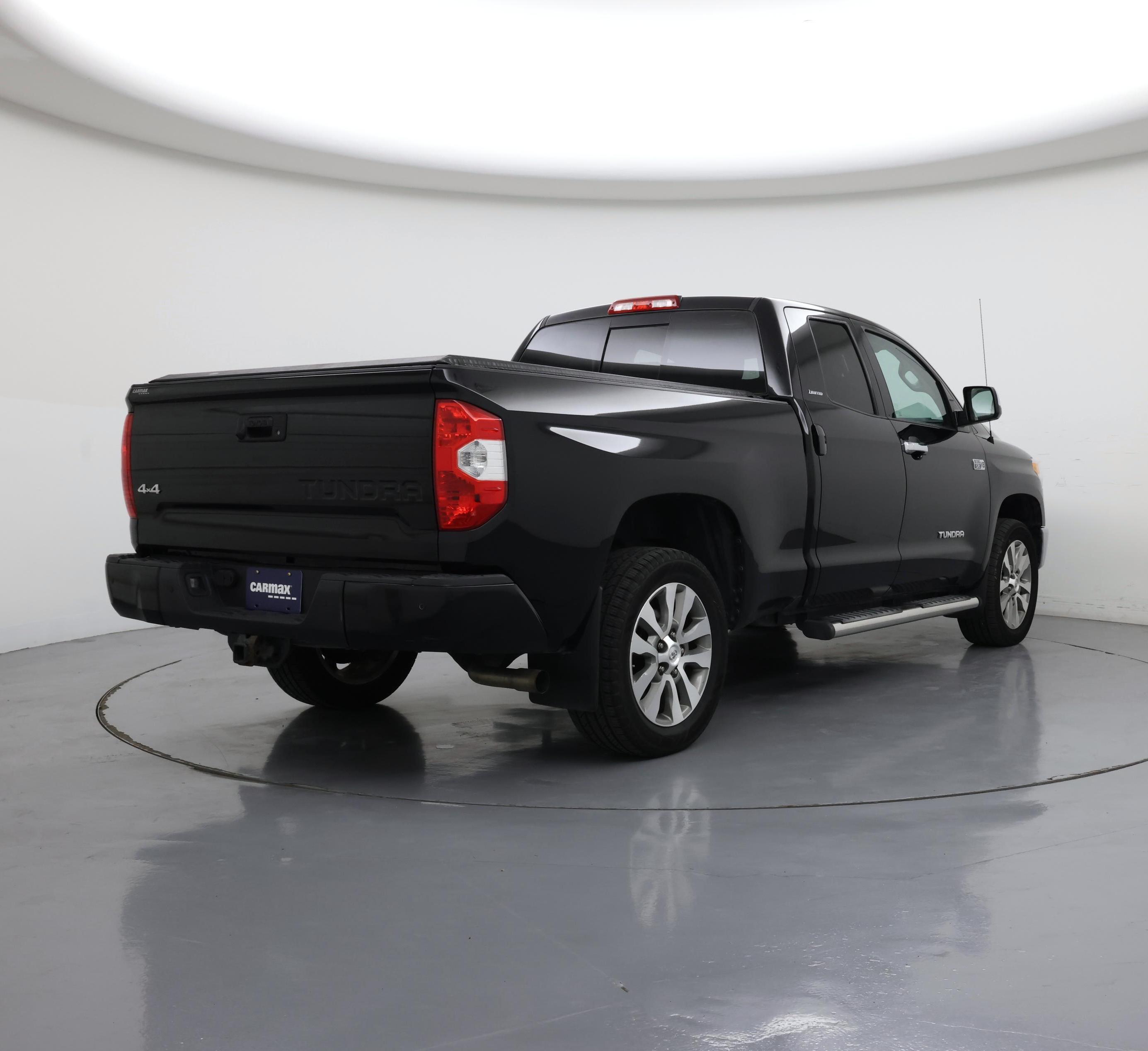 Thumbnail: 2017 Toyota Tundra - 8