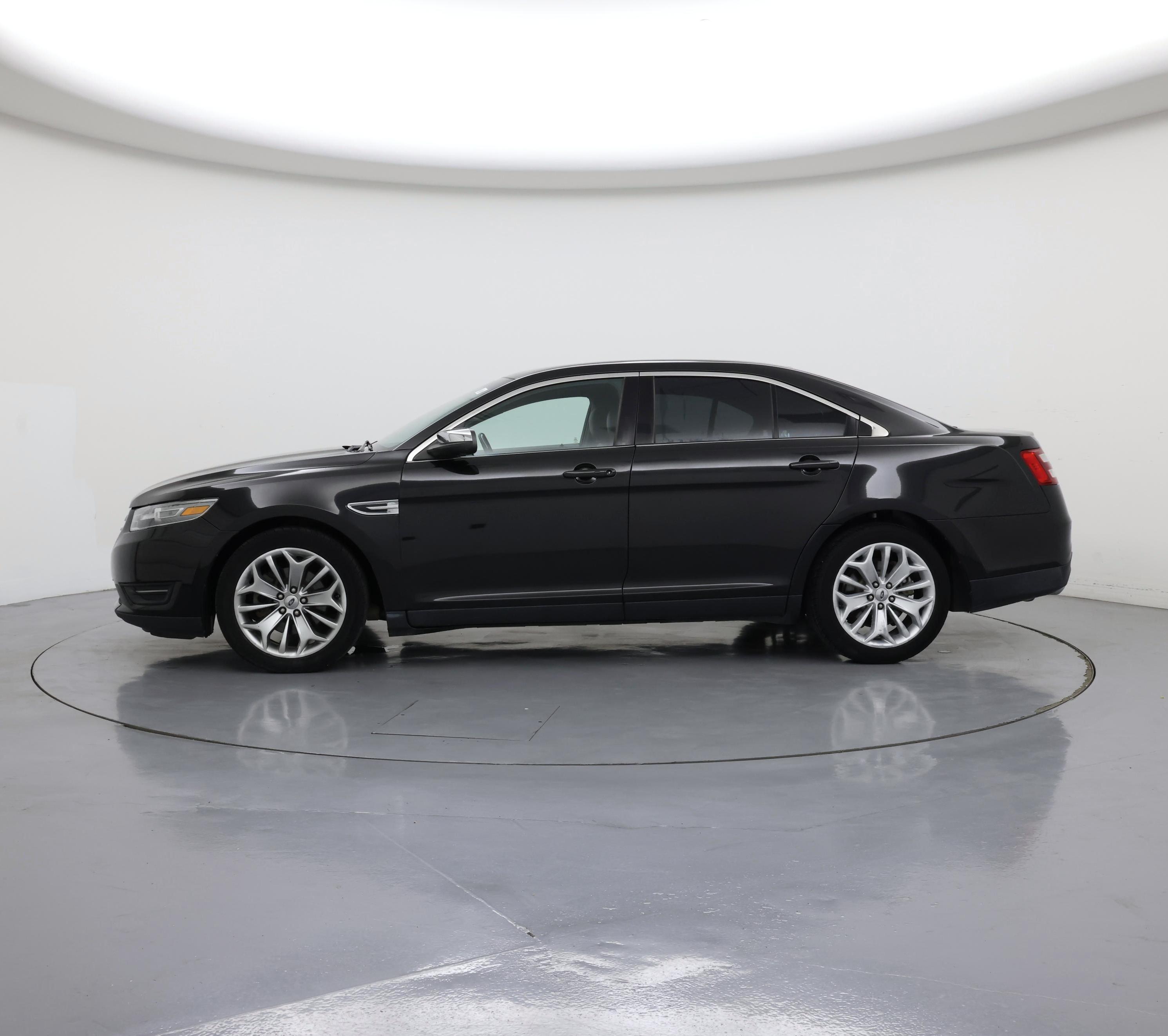 Thumbnail: 2014 Ford Taurus - 3