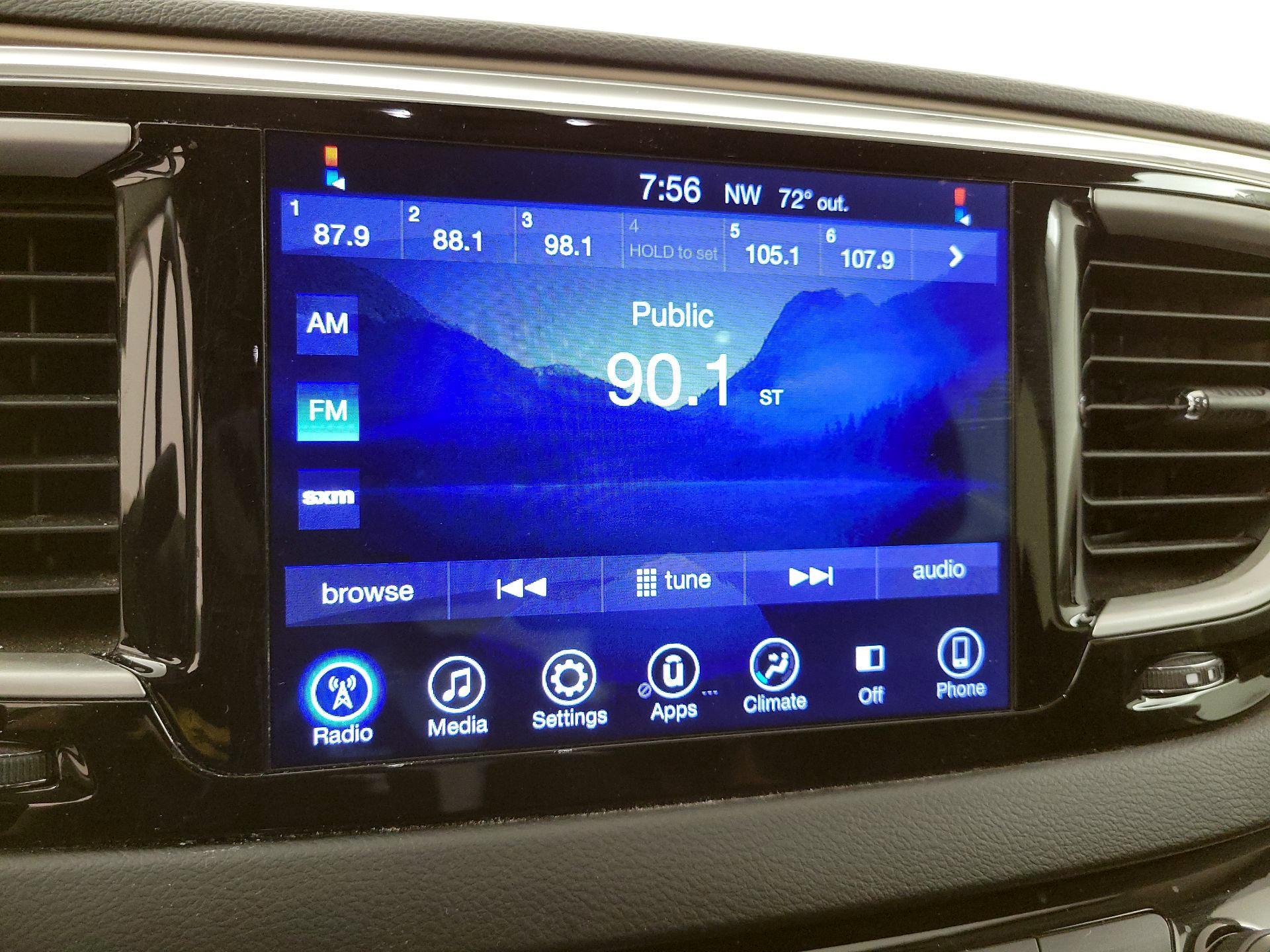 Thumbnail: 2017 Chrysler Pacifica - 14
